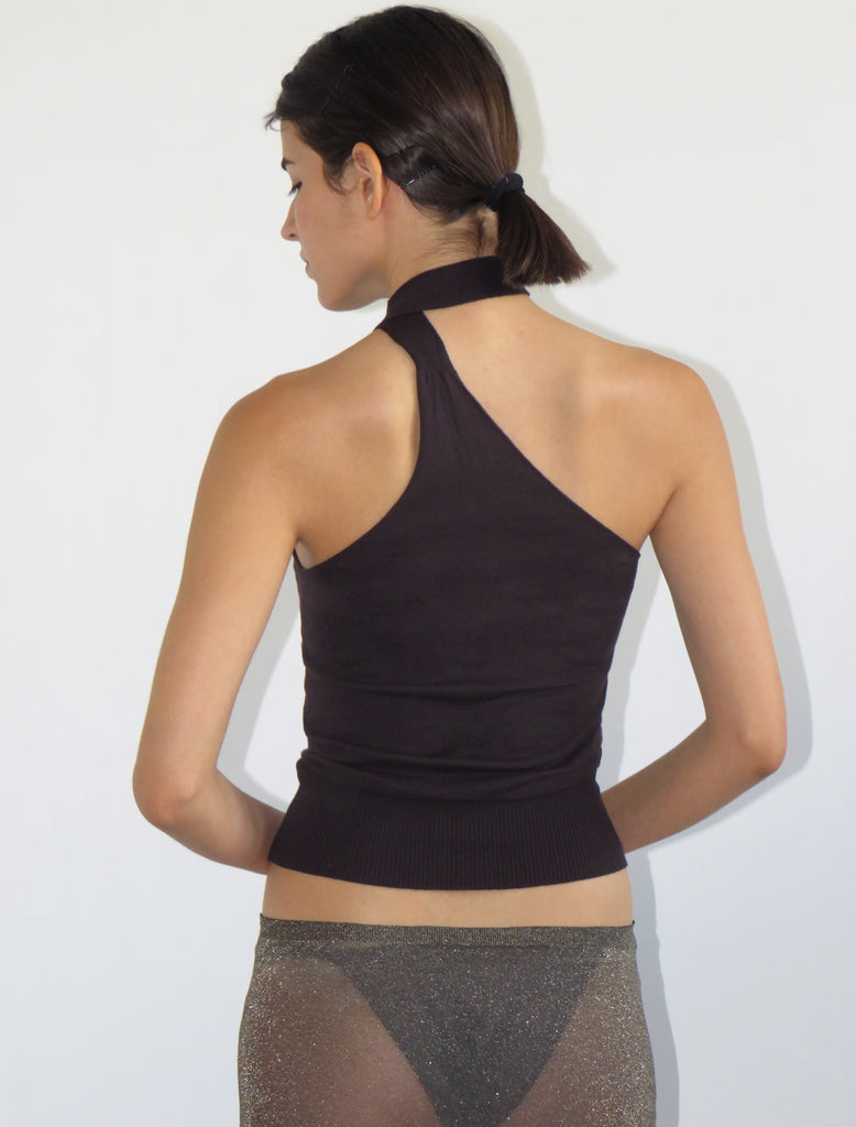 ALI-Soft cotton, asymmetrical fitted top with a strap that extends from the shoulder and ties at ...