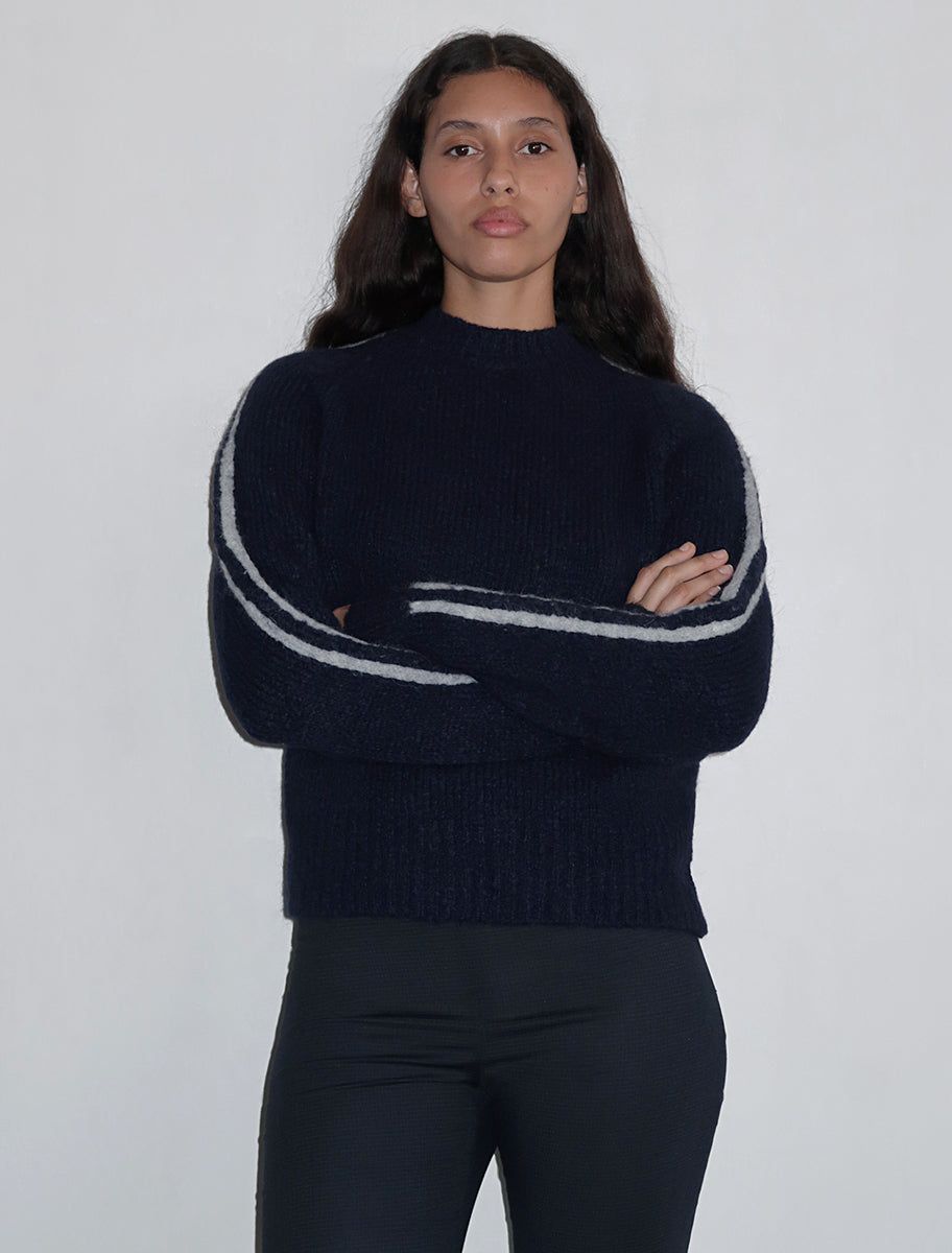 GRAND SLAM II-Navy soft knitted sweater with sport runner seams on 