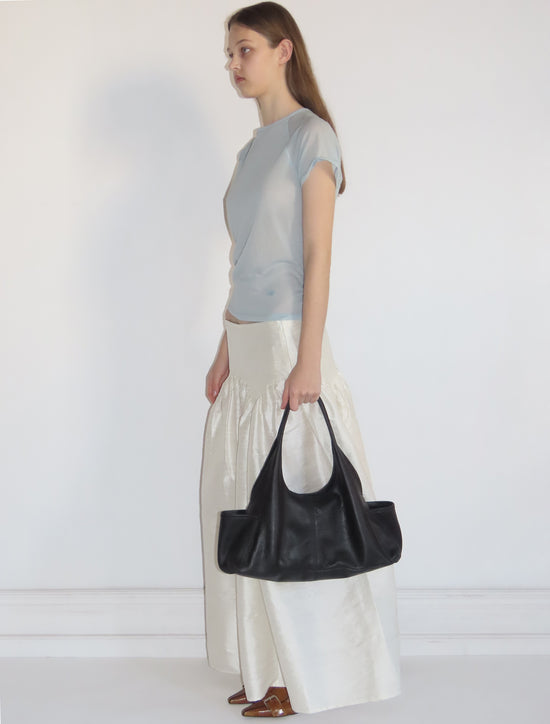 QUERIDA POCKETS-Triangular-shaped shoulder bag. Fit for laptops ...