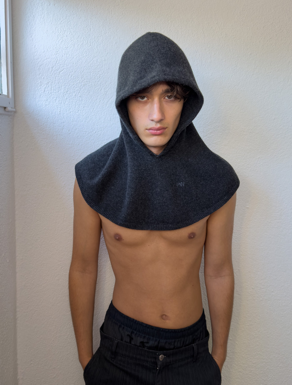 Lucia hood adjustable drawstring embroidery detail men grey