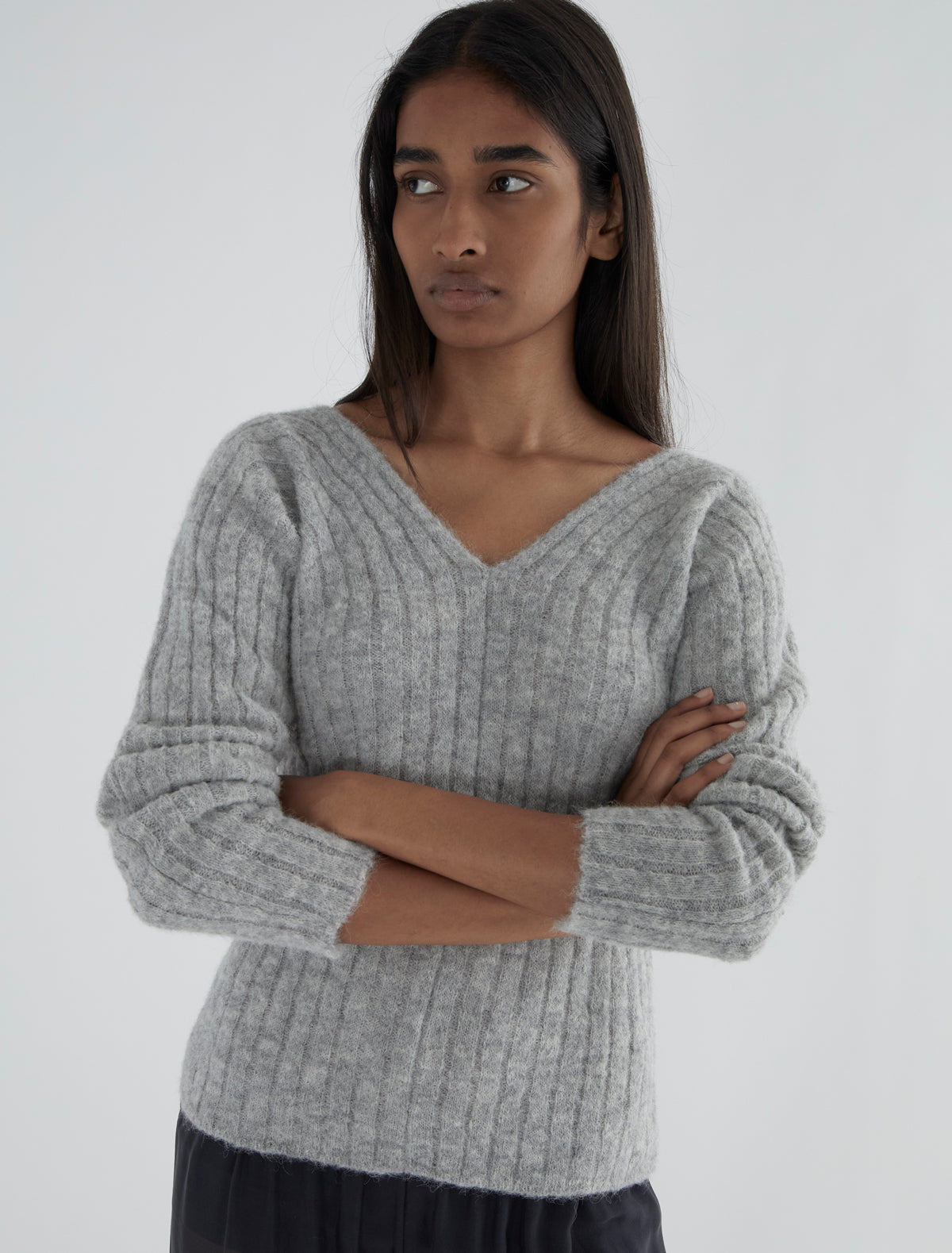 Vita v neck wool sweater grey
