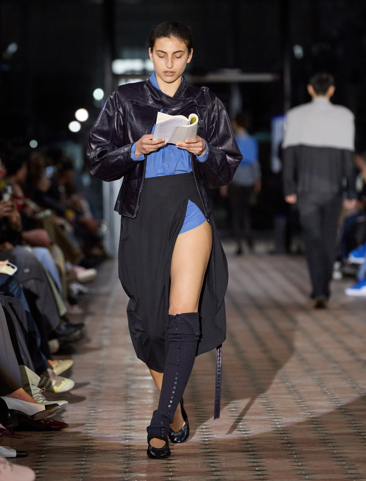 Long prior ribbed leg warmers navy