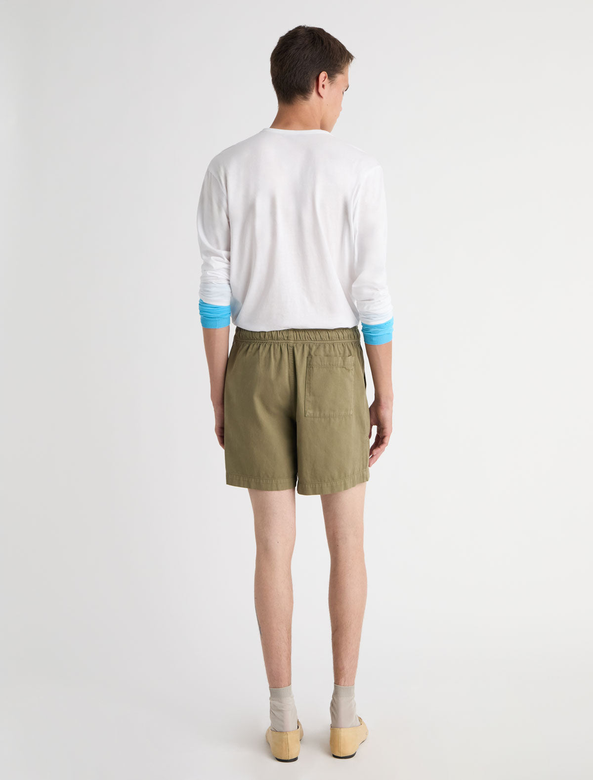 MAU-Khaki shorts with an elasticated waistband and adjustable