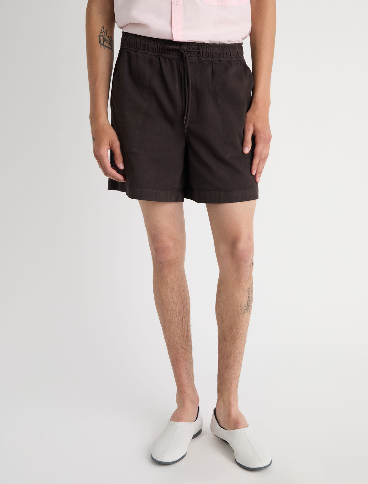Mau shorts elasticated waistband adjustable drawstring brown