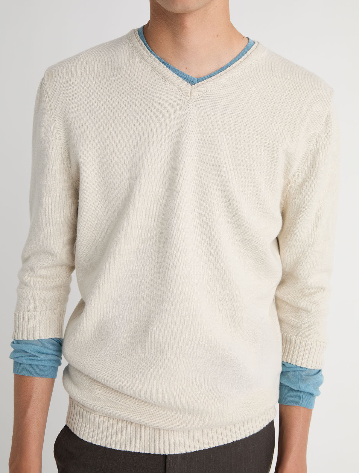 MEL-Off-white V-neck sweater with elbow-length sleeves – paloma wool