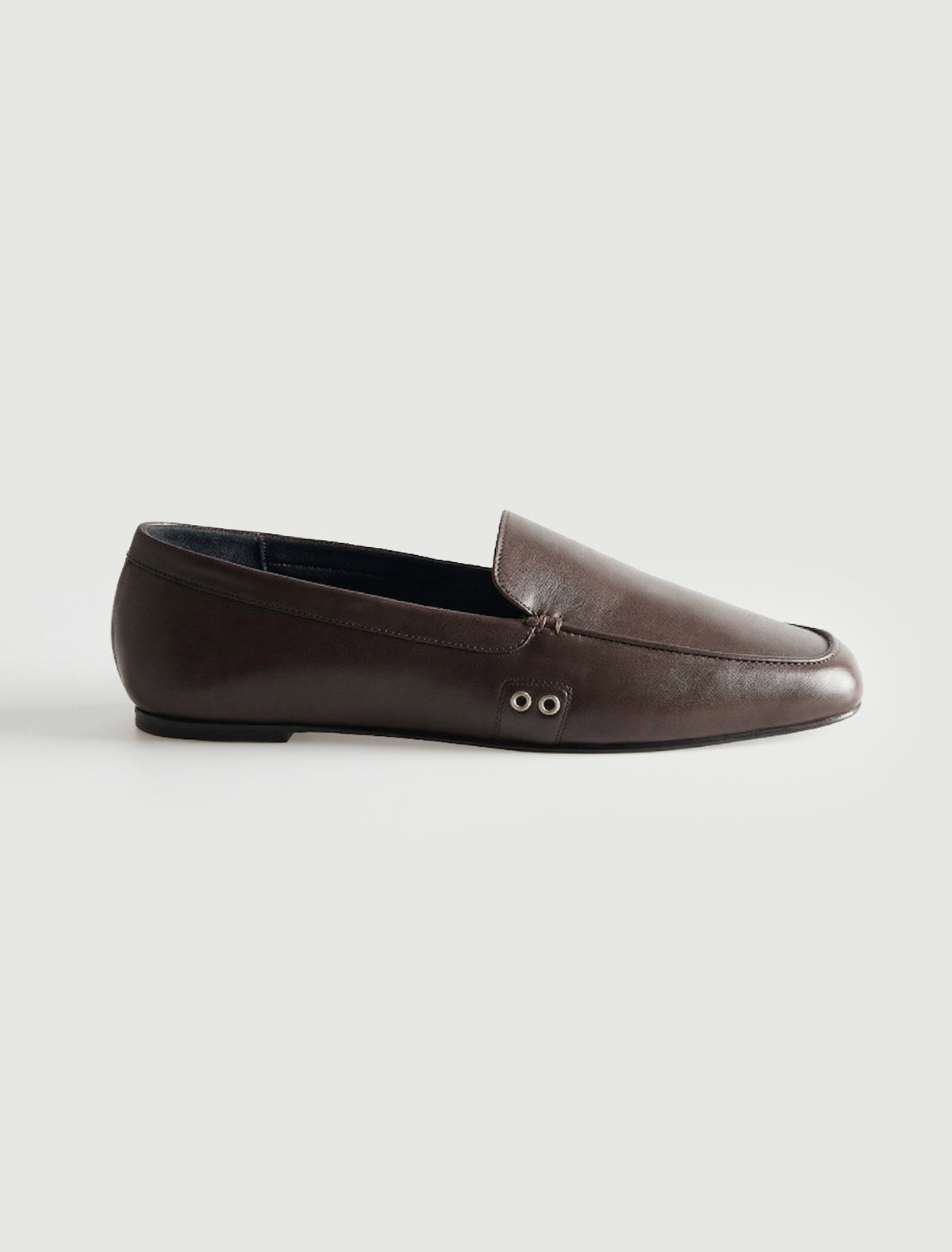 no 2869 / Micaela B
