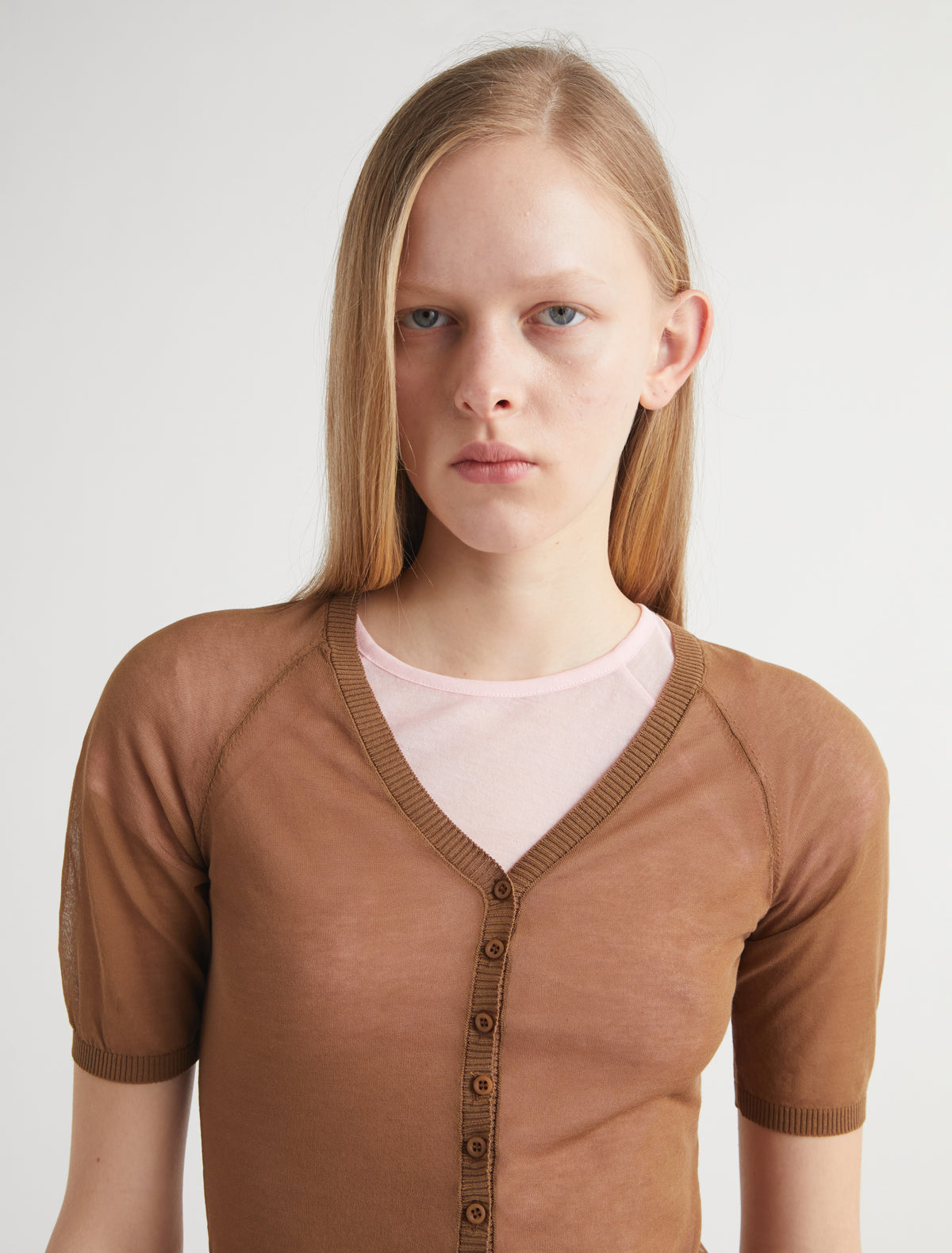 NICE-Brown short-sleeve knit cardigan with a V-neckline – paloma wool