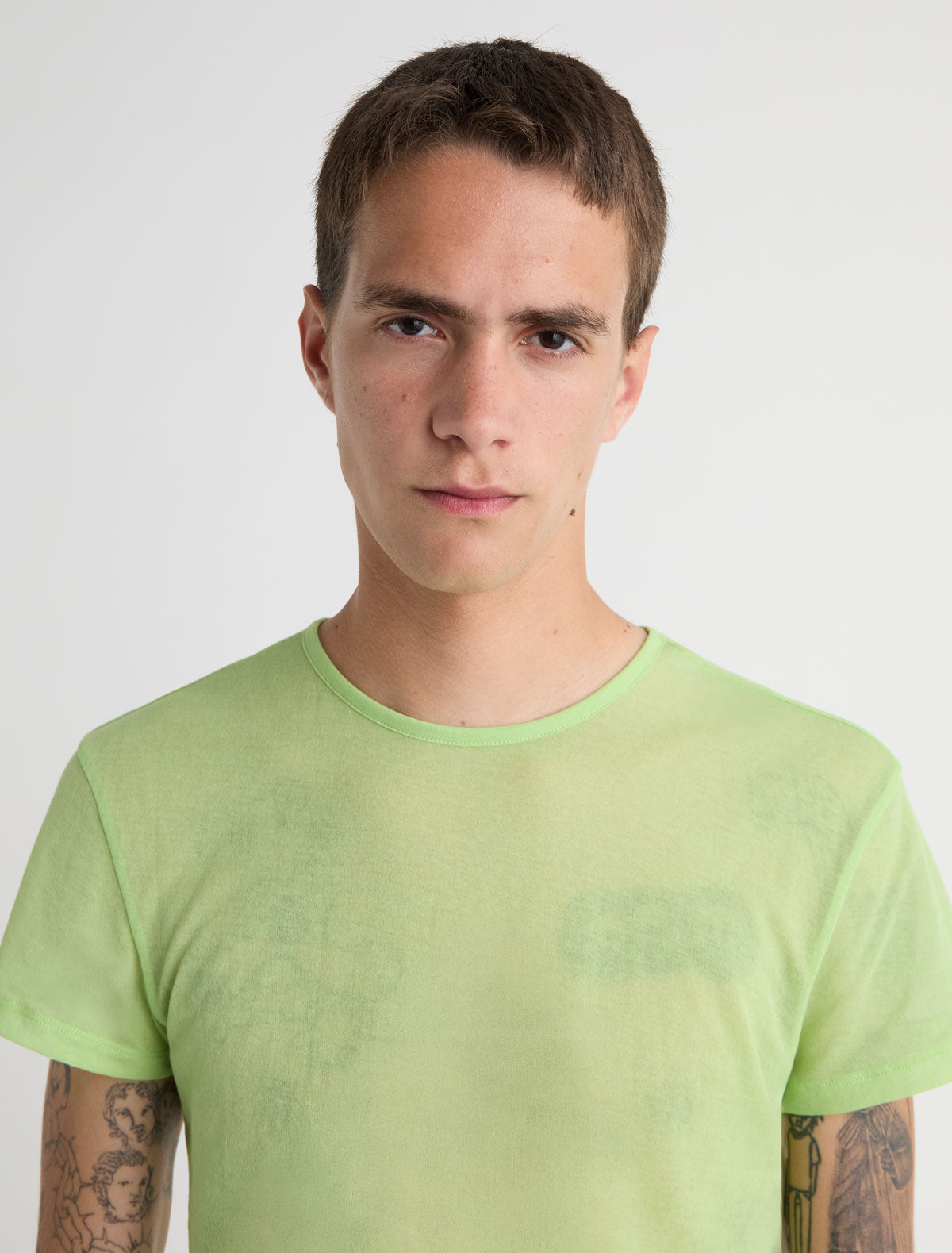 Omu b short sleeve crewneck t shirt green