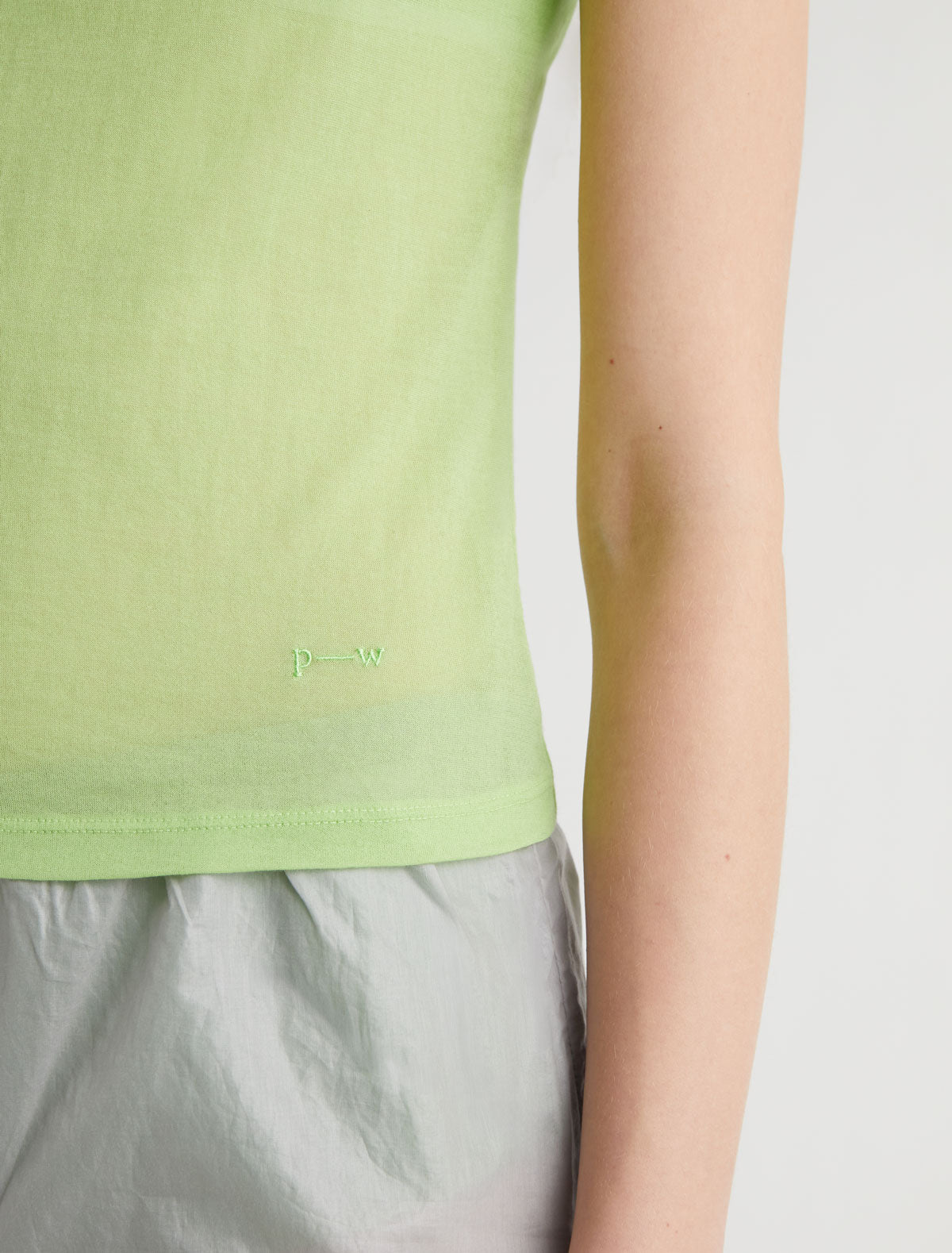 OMU-Kiwi delicate, slightly sheer top with PW embroidery – paloma wool