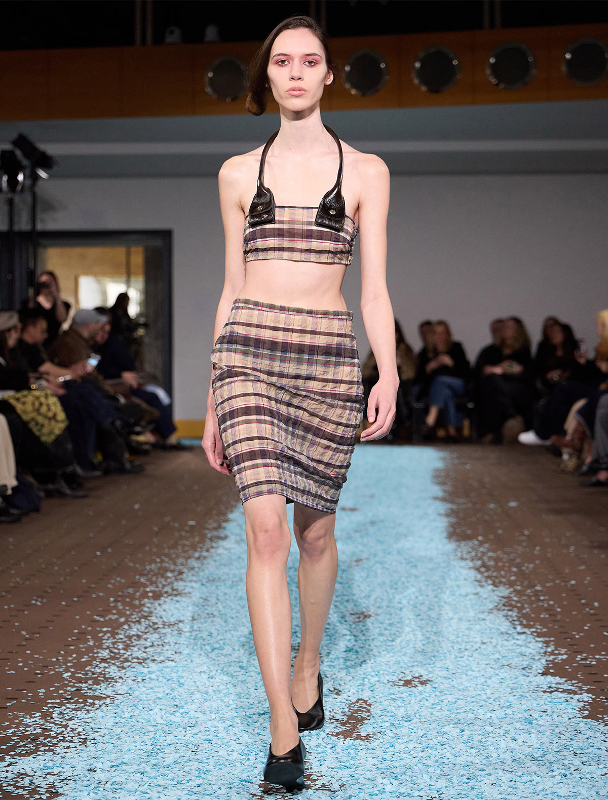 Hoste straight textured checked skirt beige