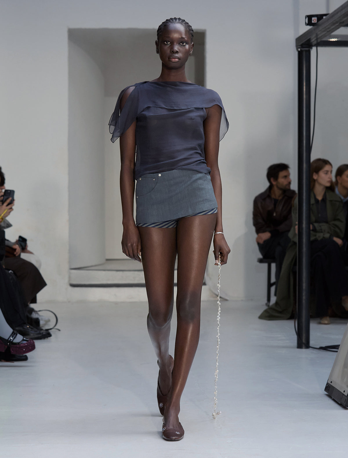 no 2406 / Agnes