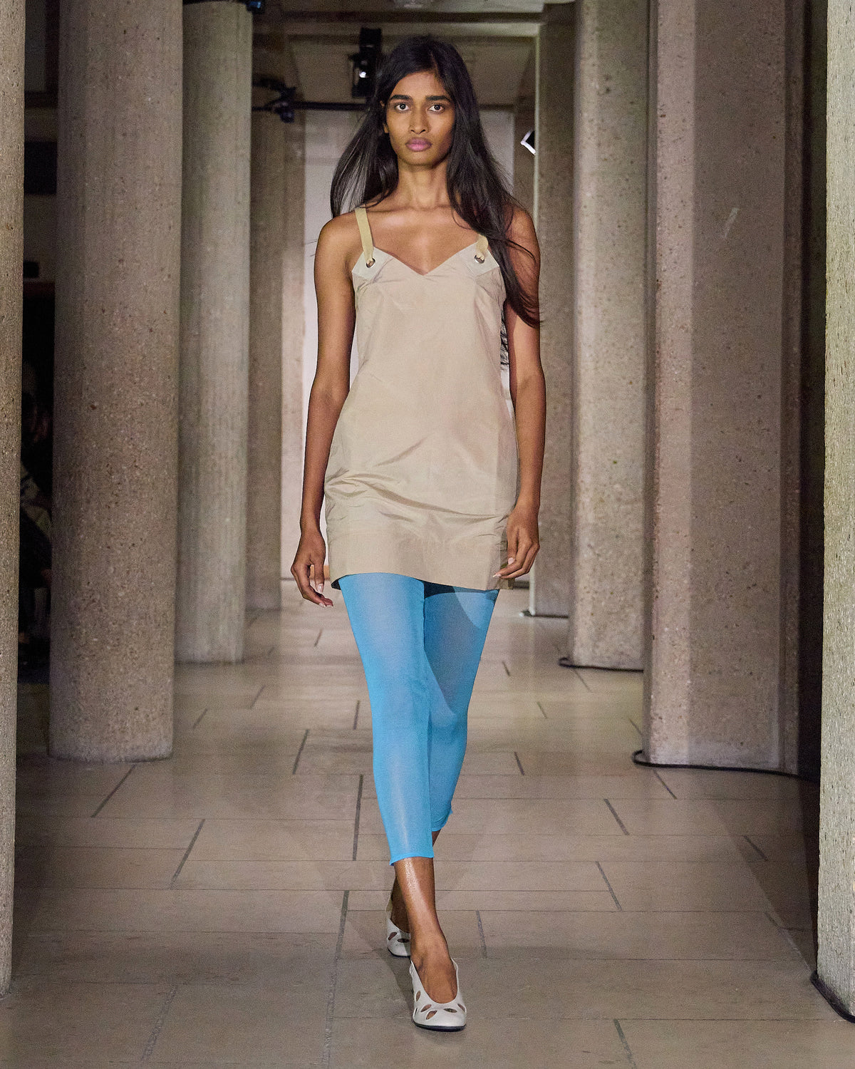 Meleta second skin feel knitted capri leggings blue