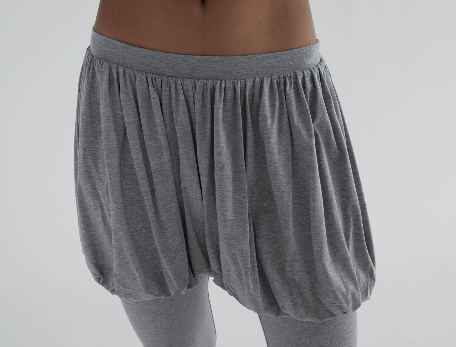 Caly fitted pants puffed effect grey