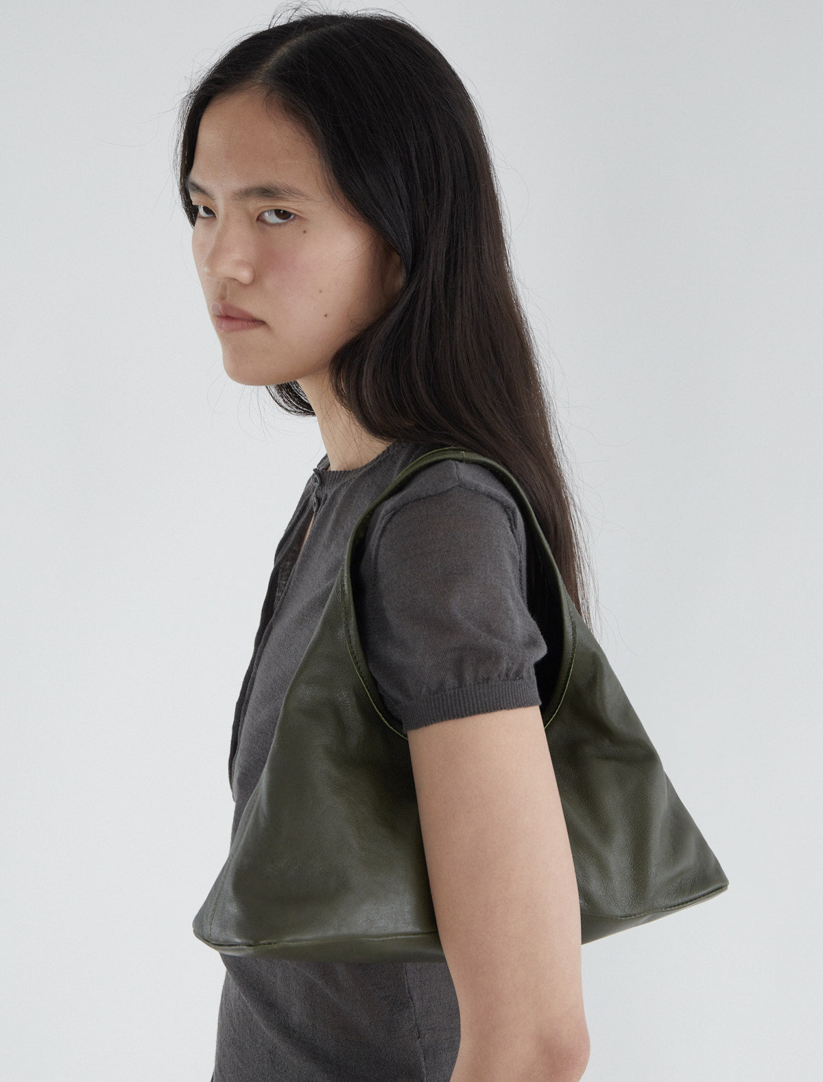 QUERIDITA-Khaki triangular-shaped handbag with a single handle