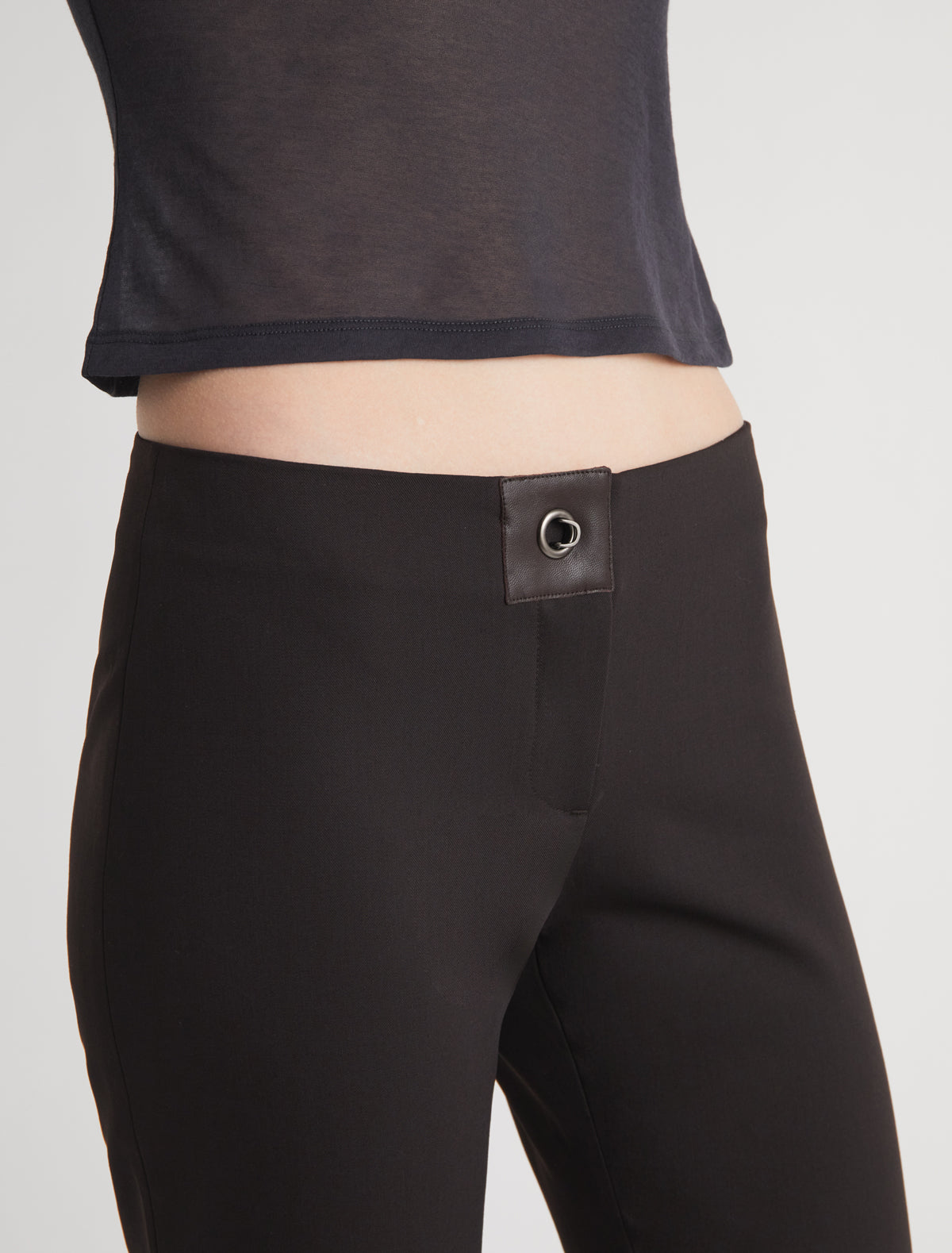 SALIN-Fitted capri trousers with small side slits finished with