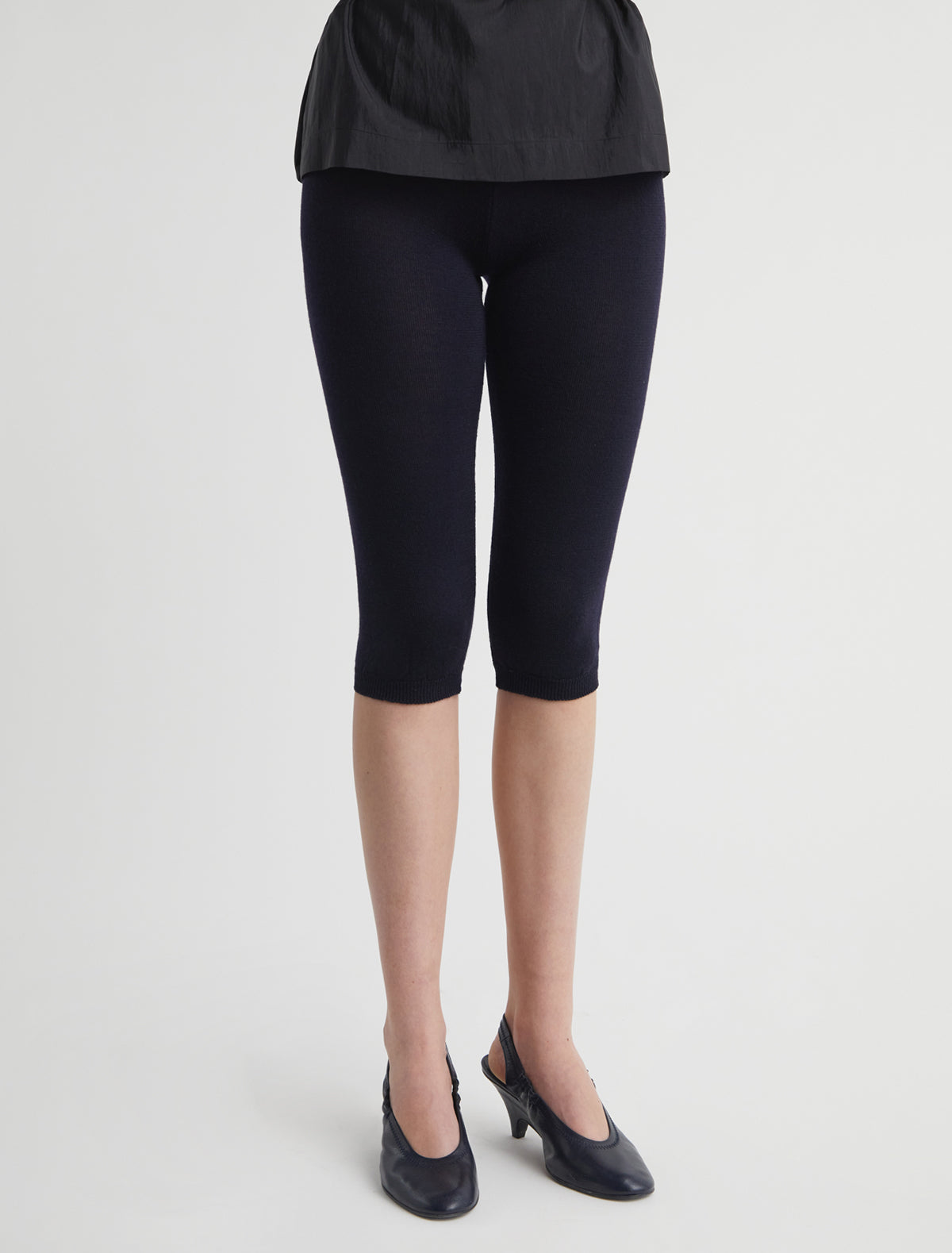 Saloma below the knee knitted leggings navy