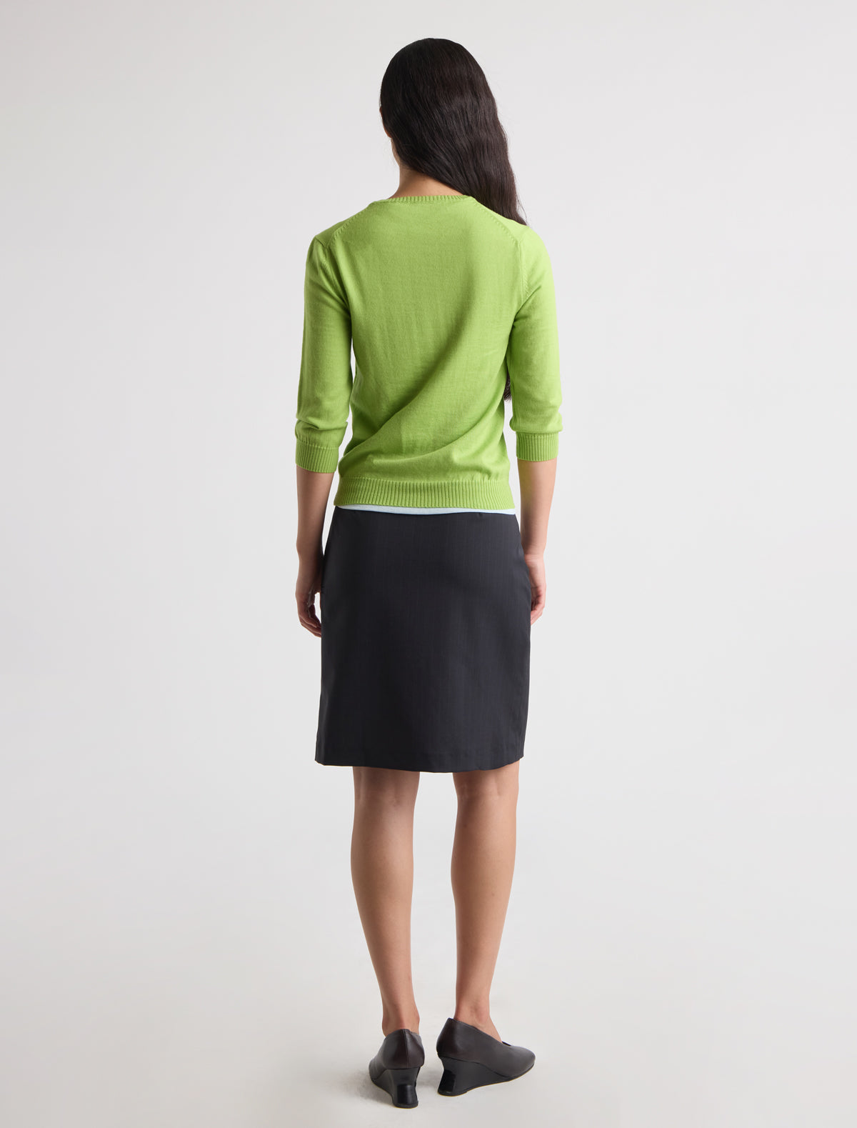 Short chef straight skirt welt pocket center back slit grey