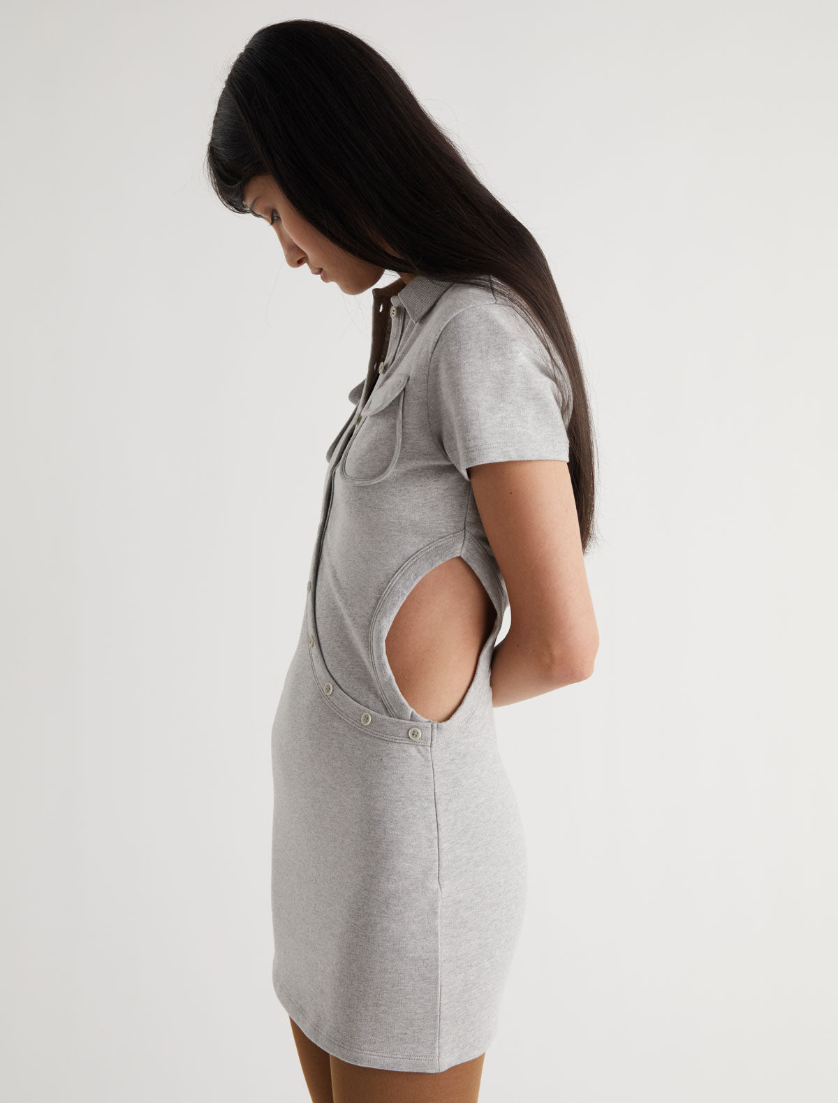 SUSANA-Short-sleeved dress with a polo collar and an open – paloma