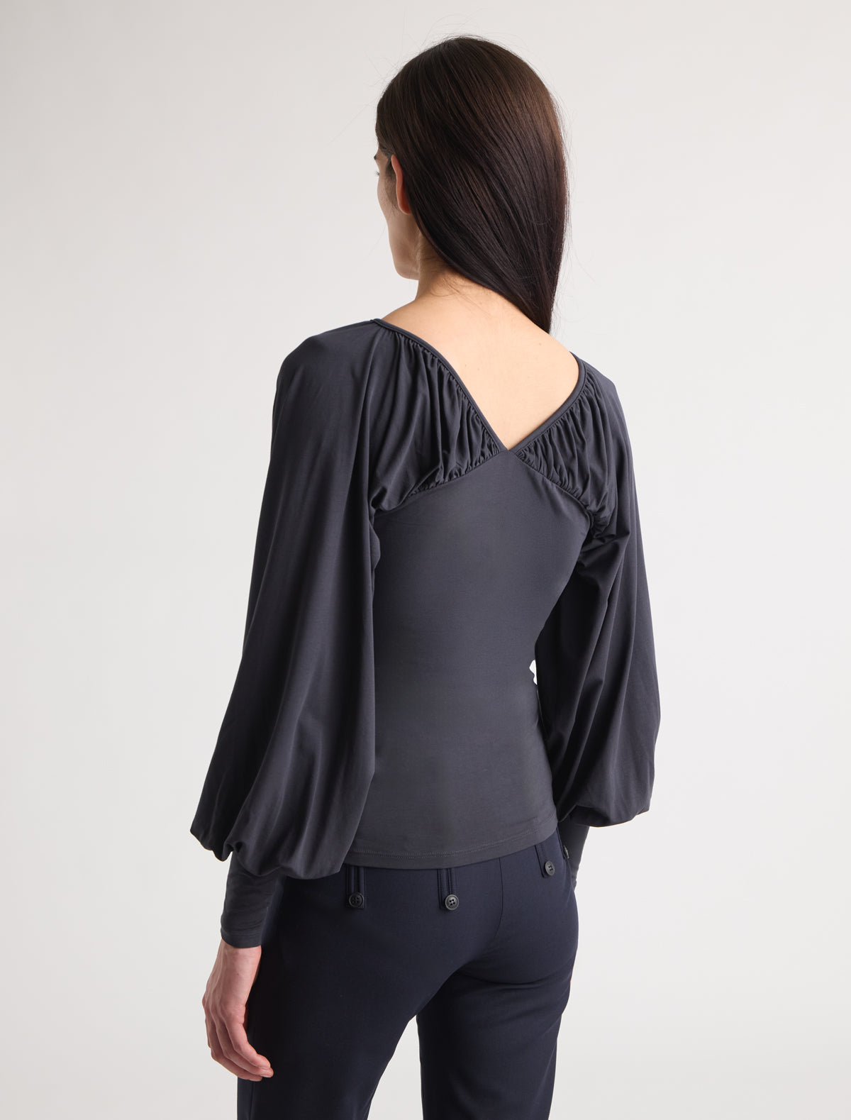 Tapioca long sleeve top fitted body voluminous sleeves black