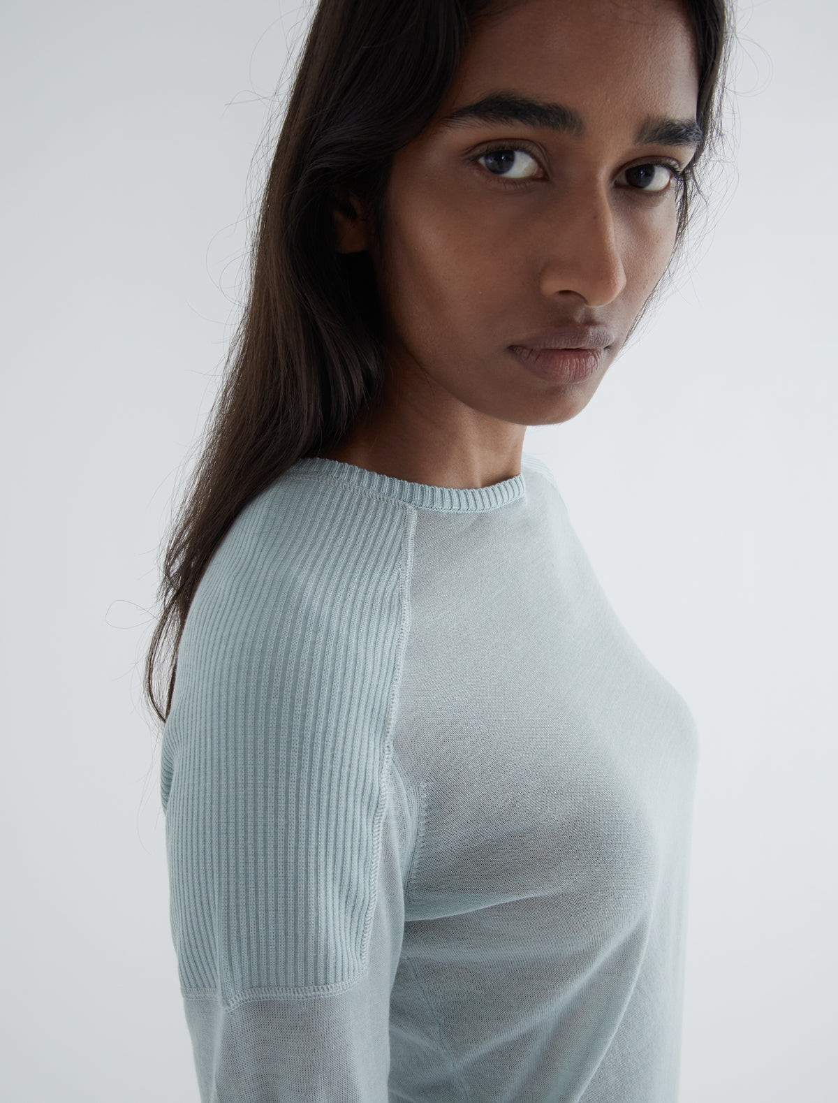 Mercuri round neck extra long slevees lightblue