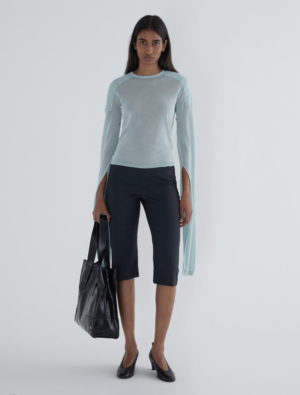 Mercuri round neck extra long slevees lightblue