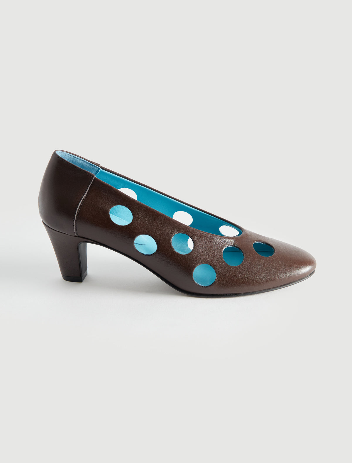 Uma dot pump perforated leather polka dot pattern brown