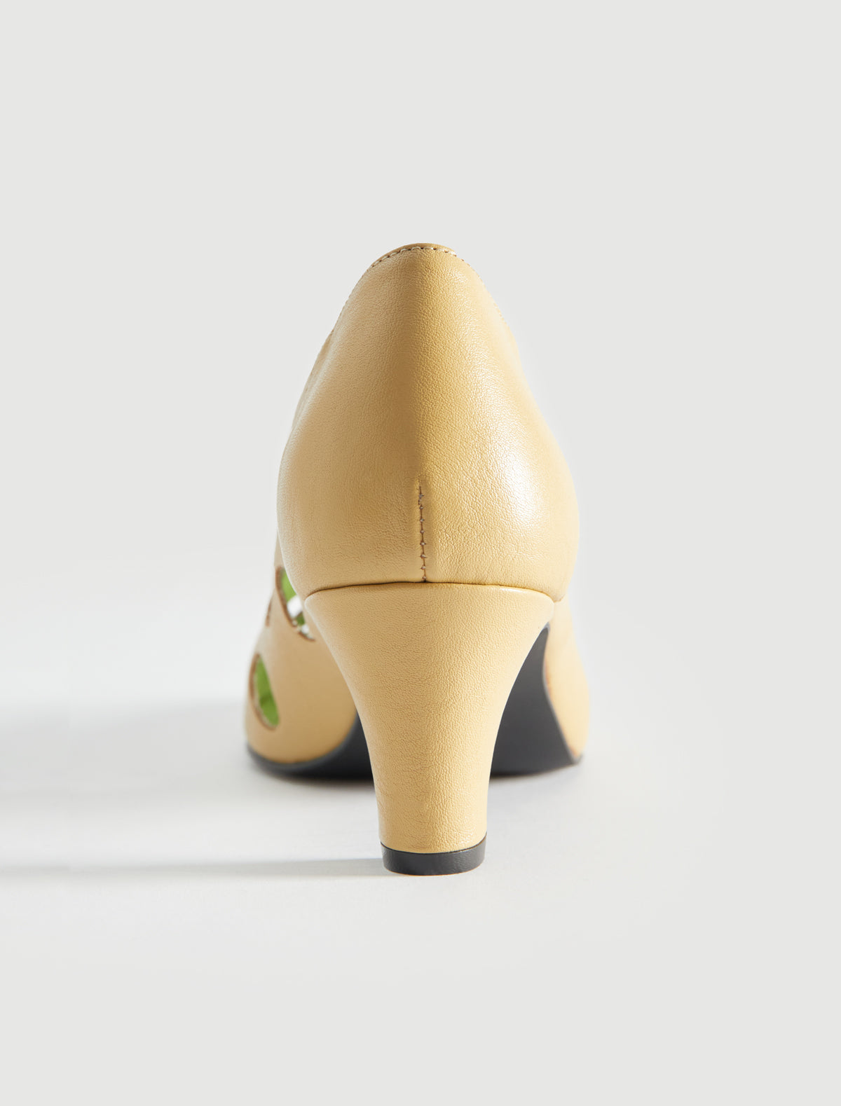 Uma dot pump perforated leather polka dot pattern beige