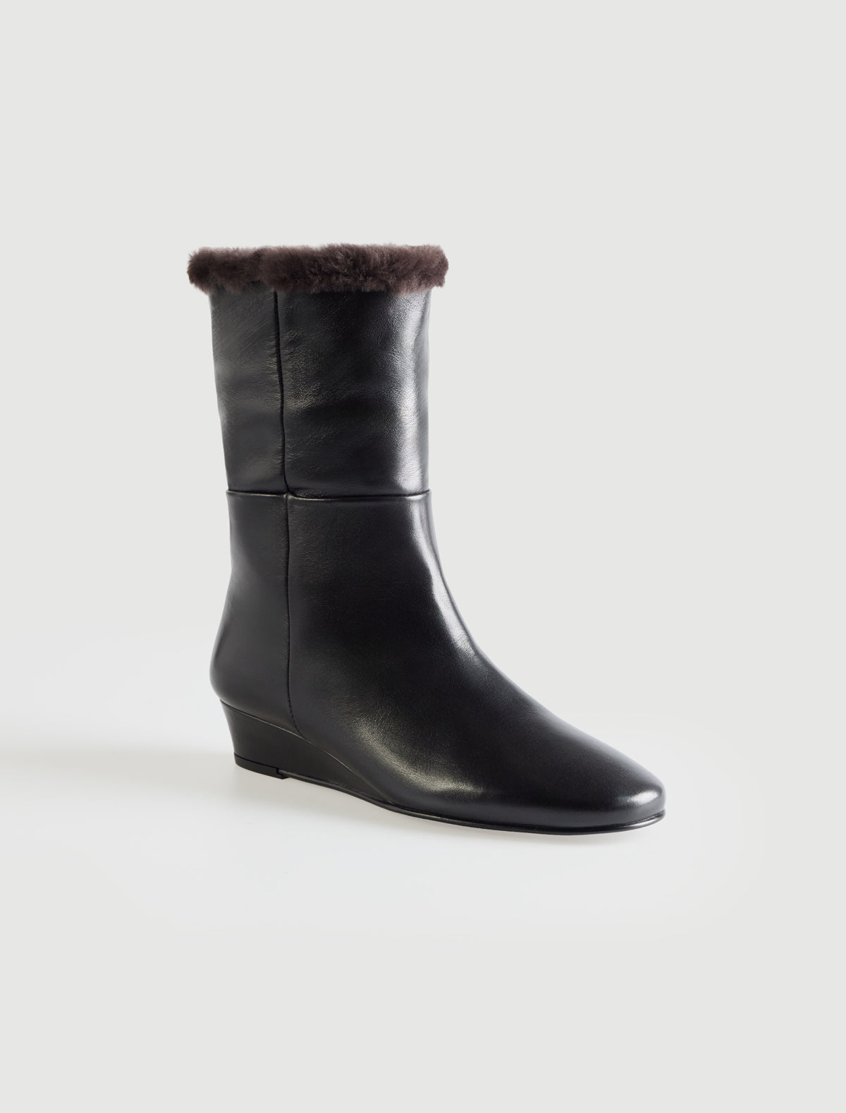 Short ivana leather ankle boot wedge hee fur lining top shaft black