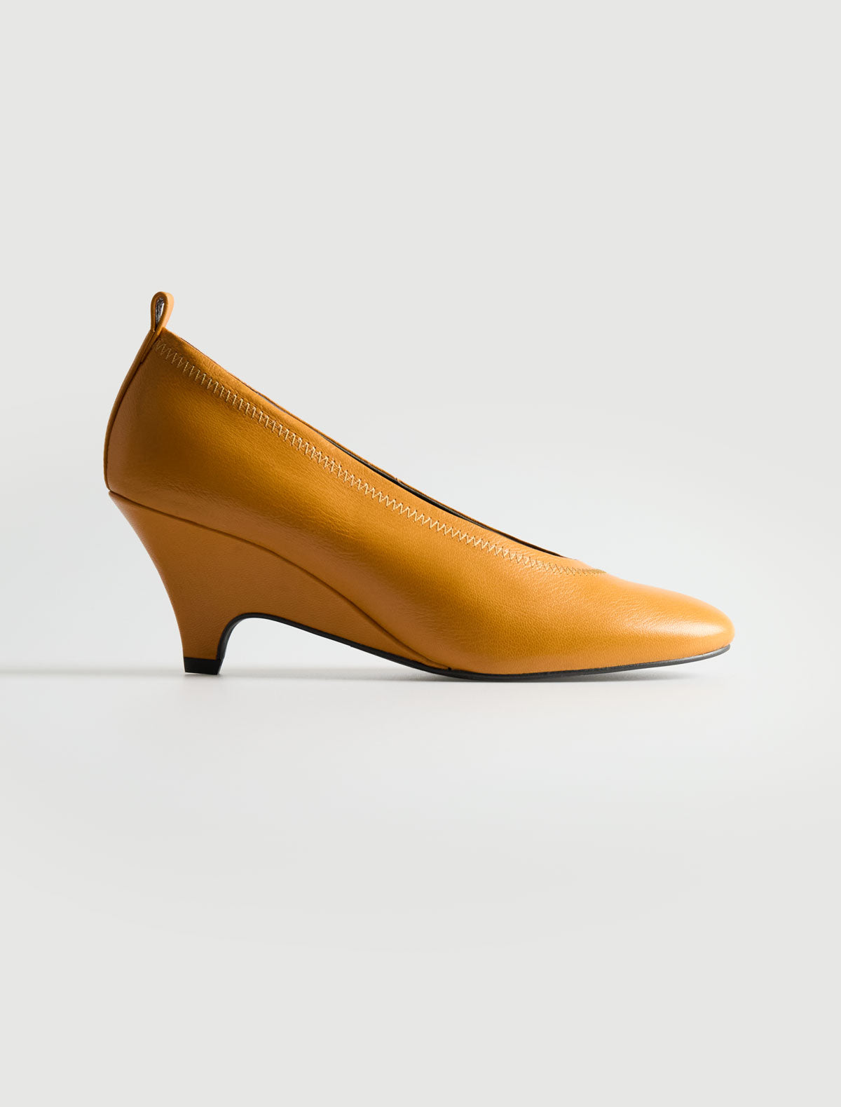 no 3065 / Joelia Pump