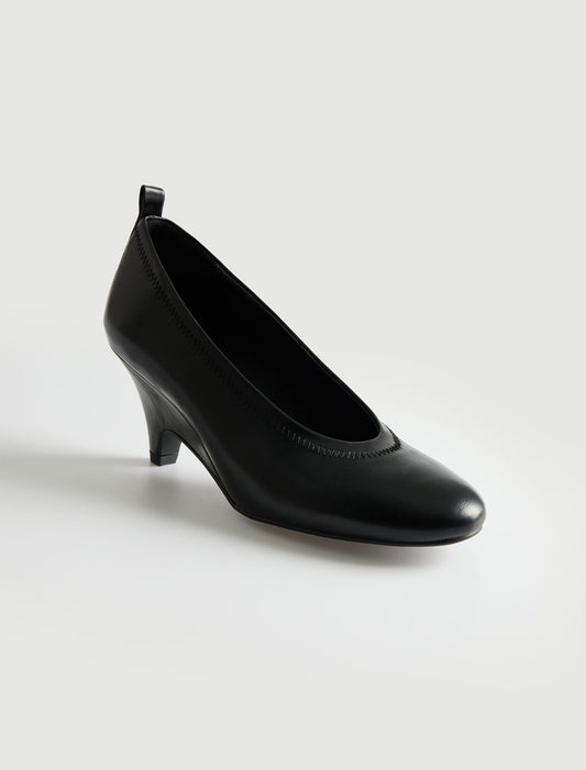 no 3065 / Joelia Pump