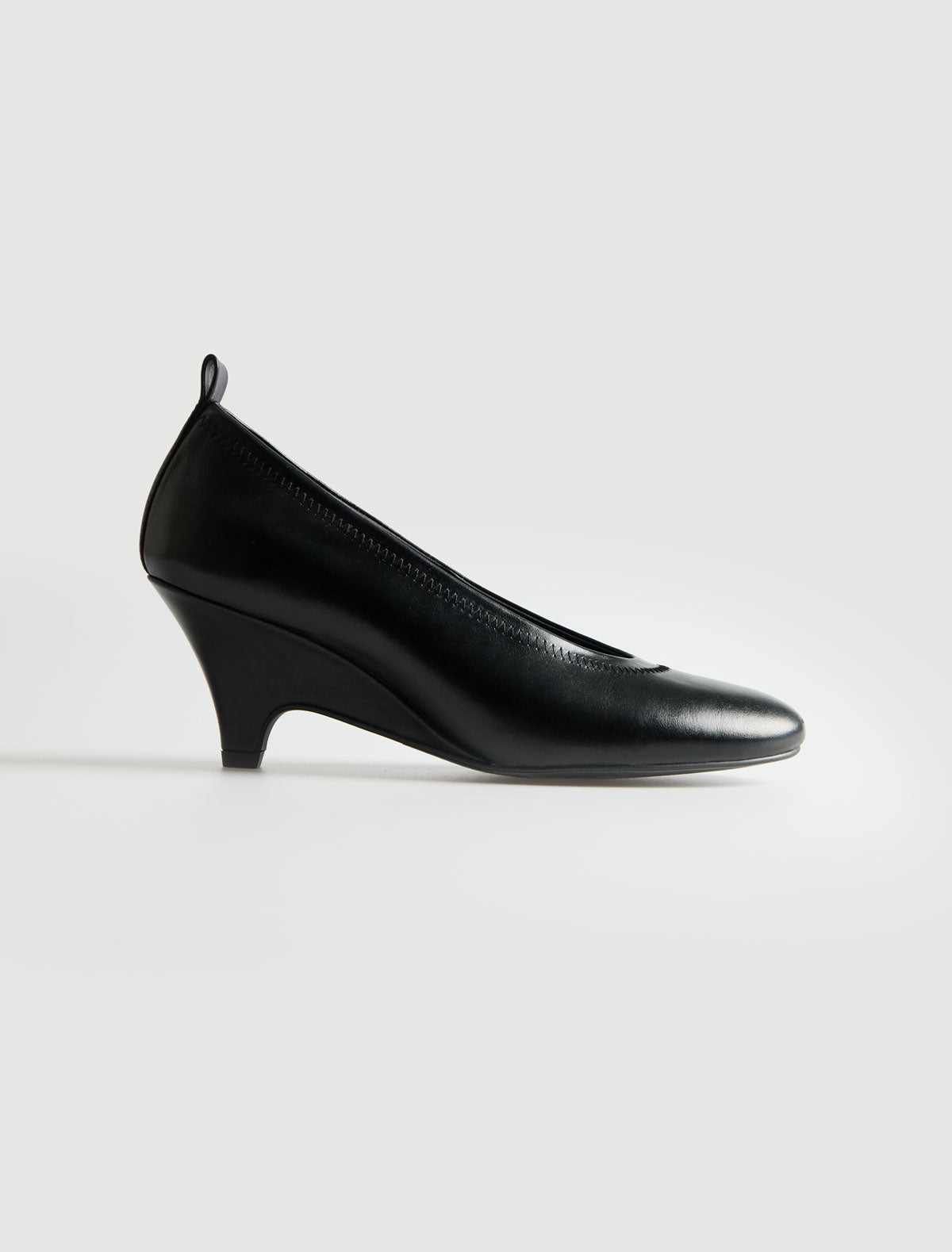 no 3065 / Joelia Pump