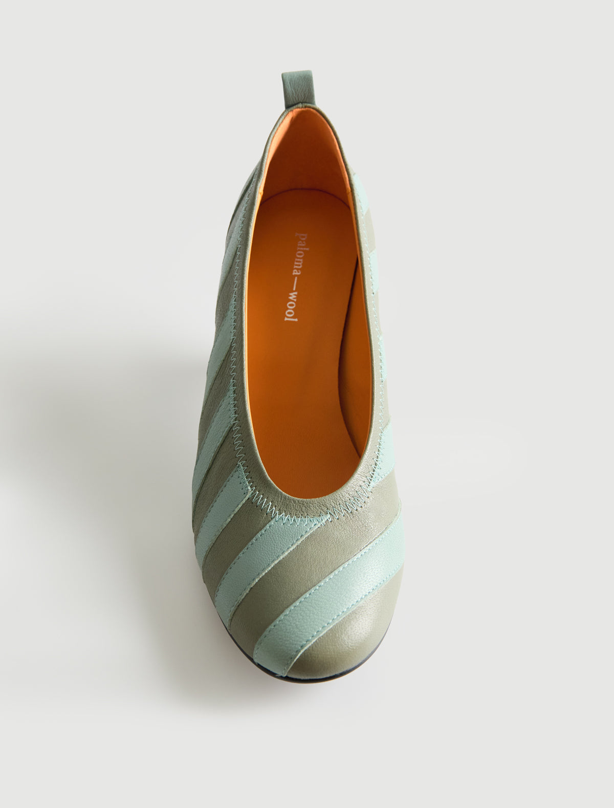 no 3065 / Joelia Pump