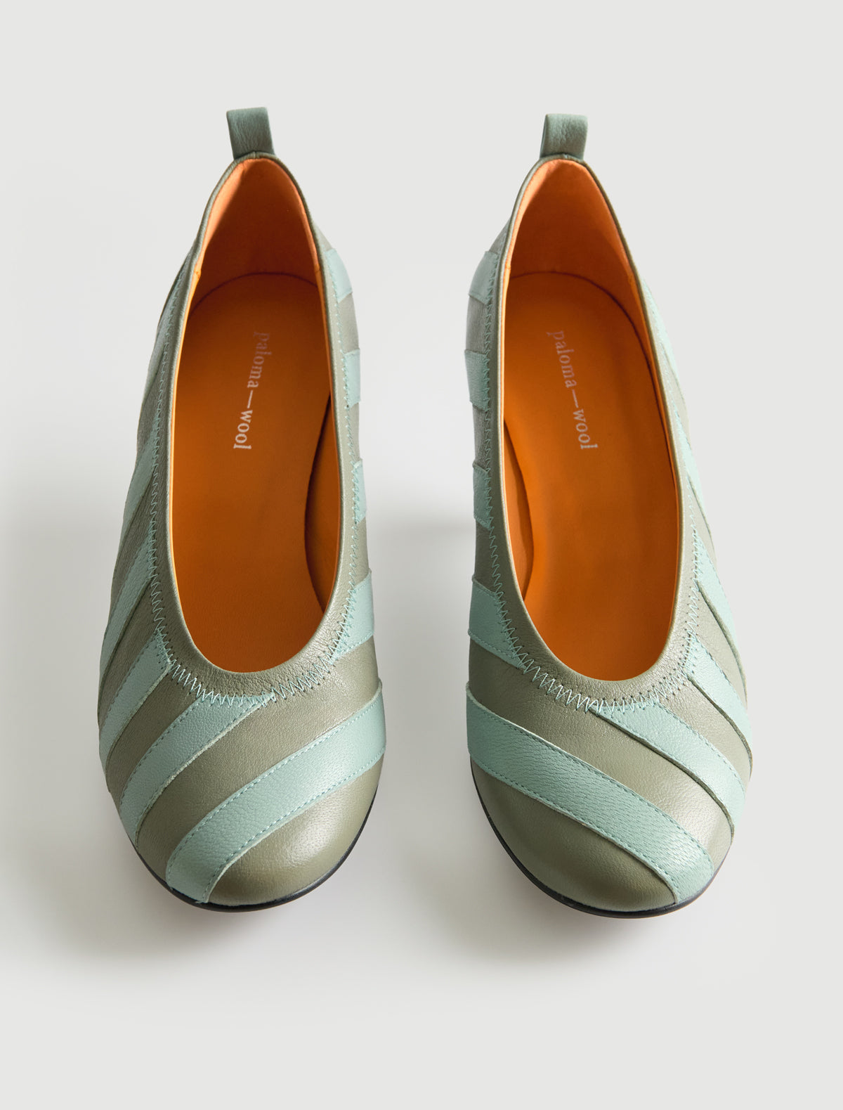 no 3065 / Joelia Pump