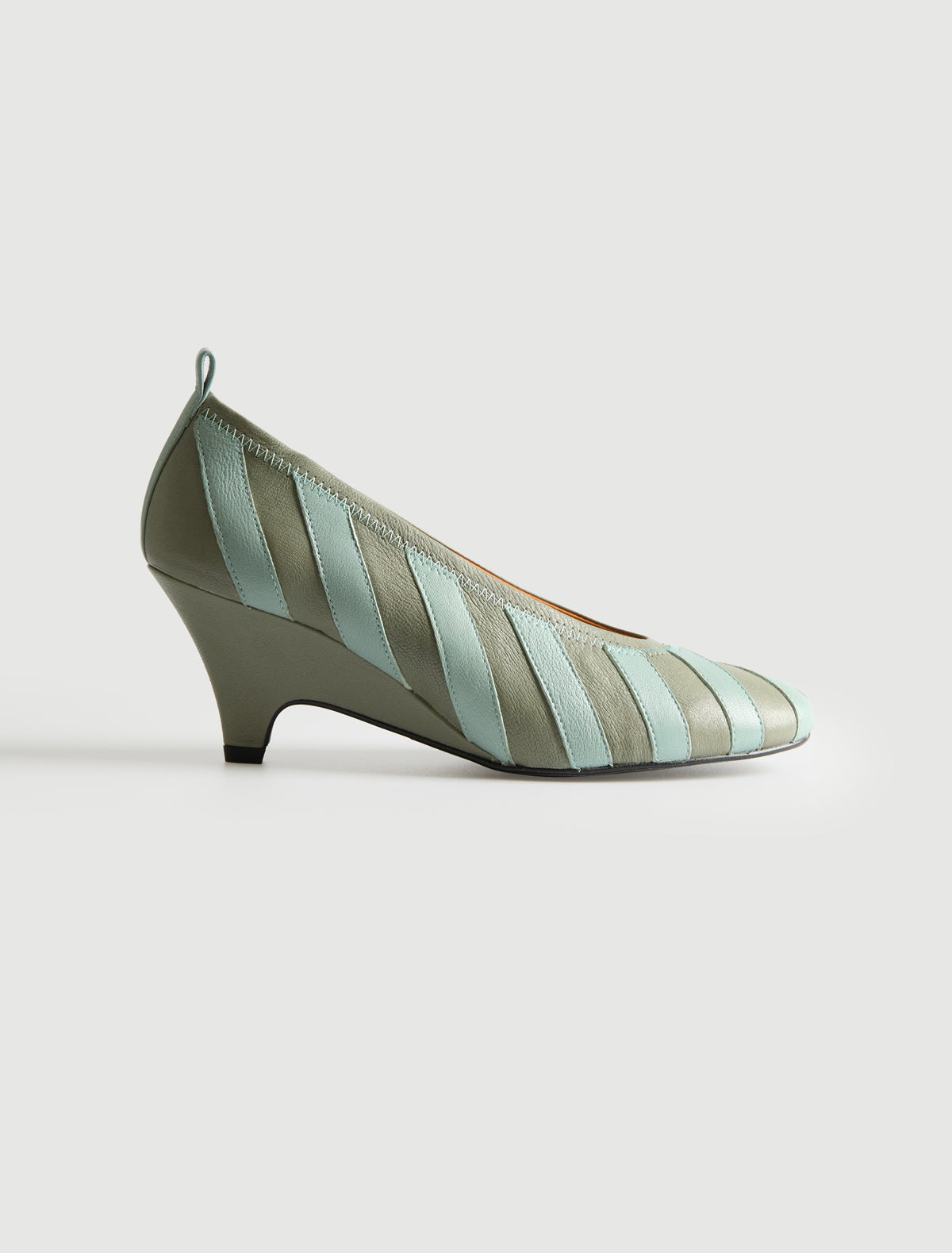 Joelia pump shaped 6 cm heel khaki