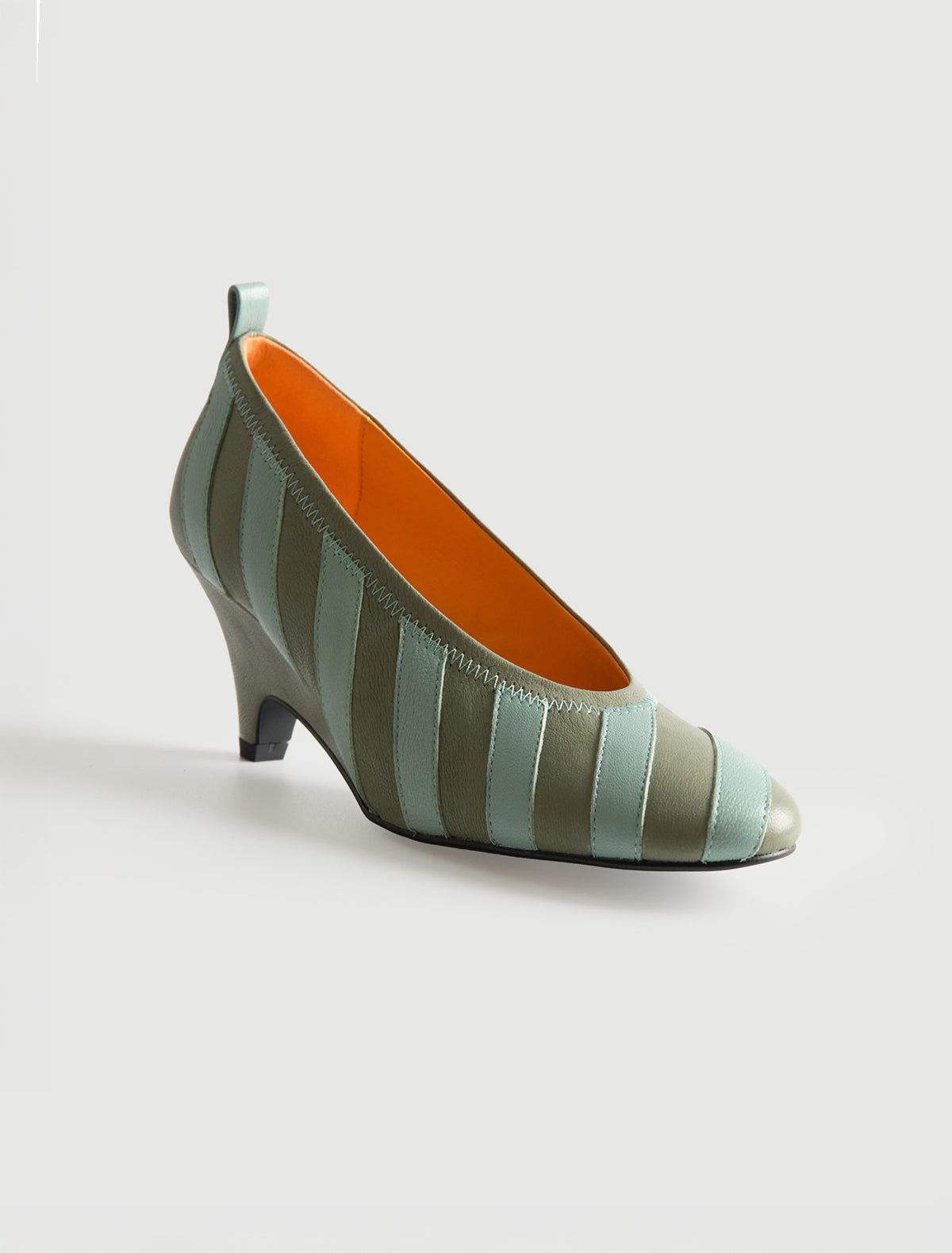Joelia pump shaped 6 cm heel khaki
