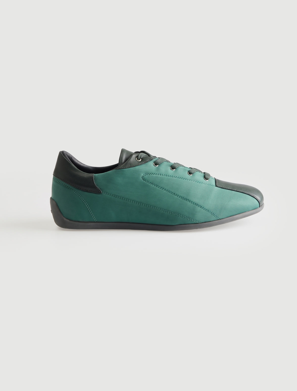 Miles b verde claro