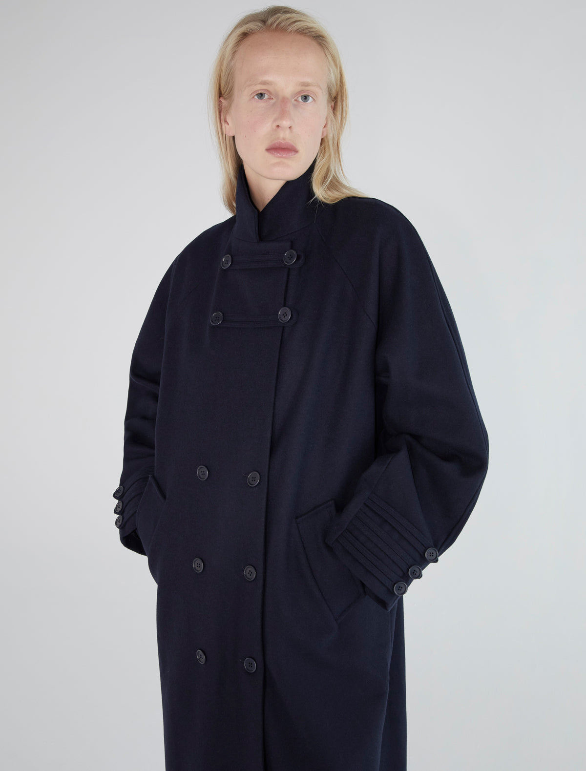 DEBO-Marino Oscuro – paloma wool