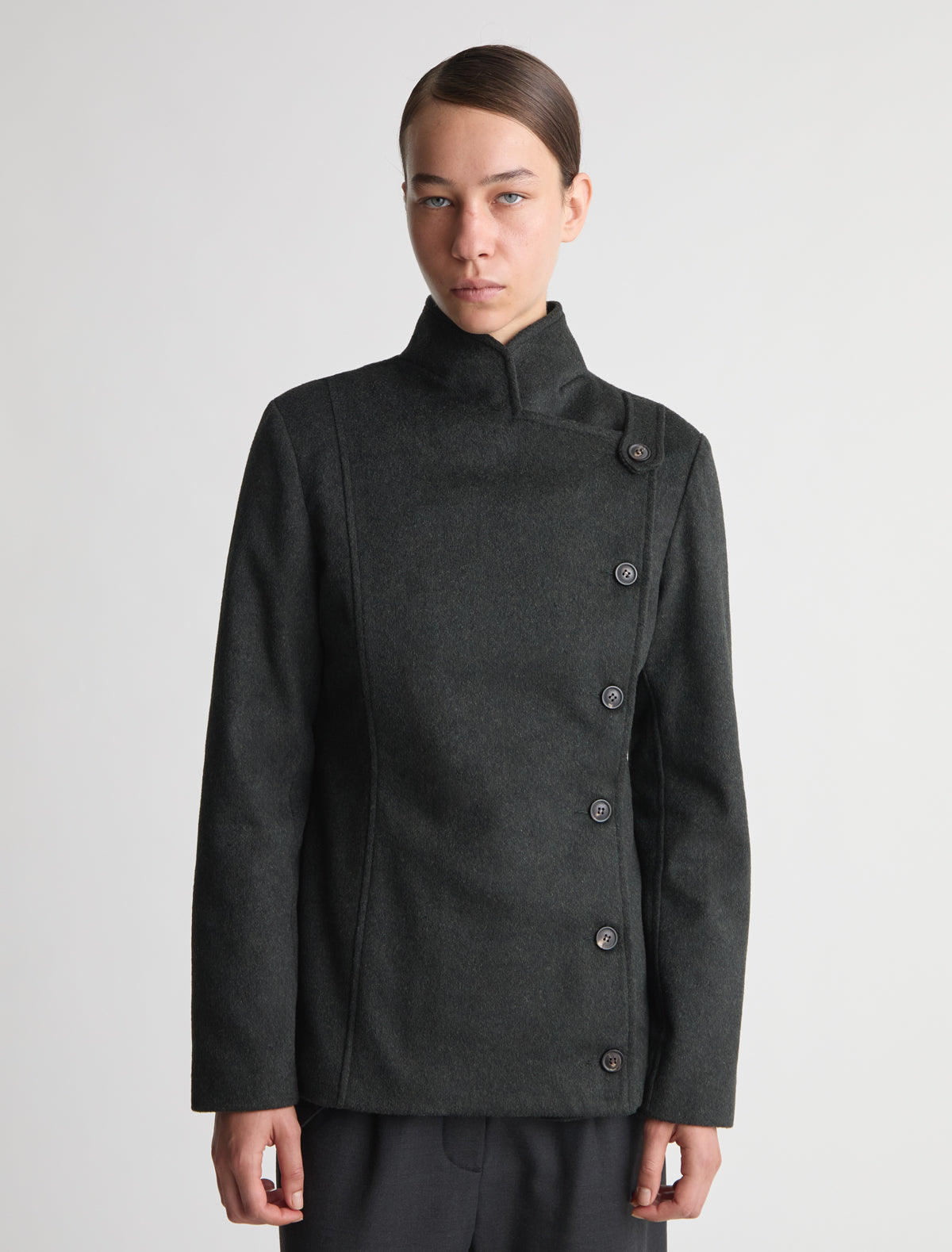 Yashi khaki oscuro
