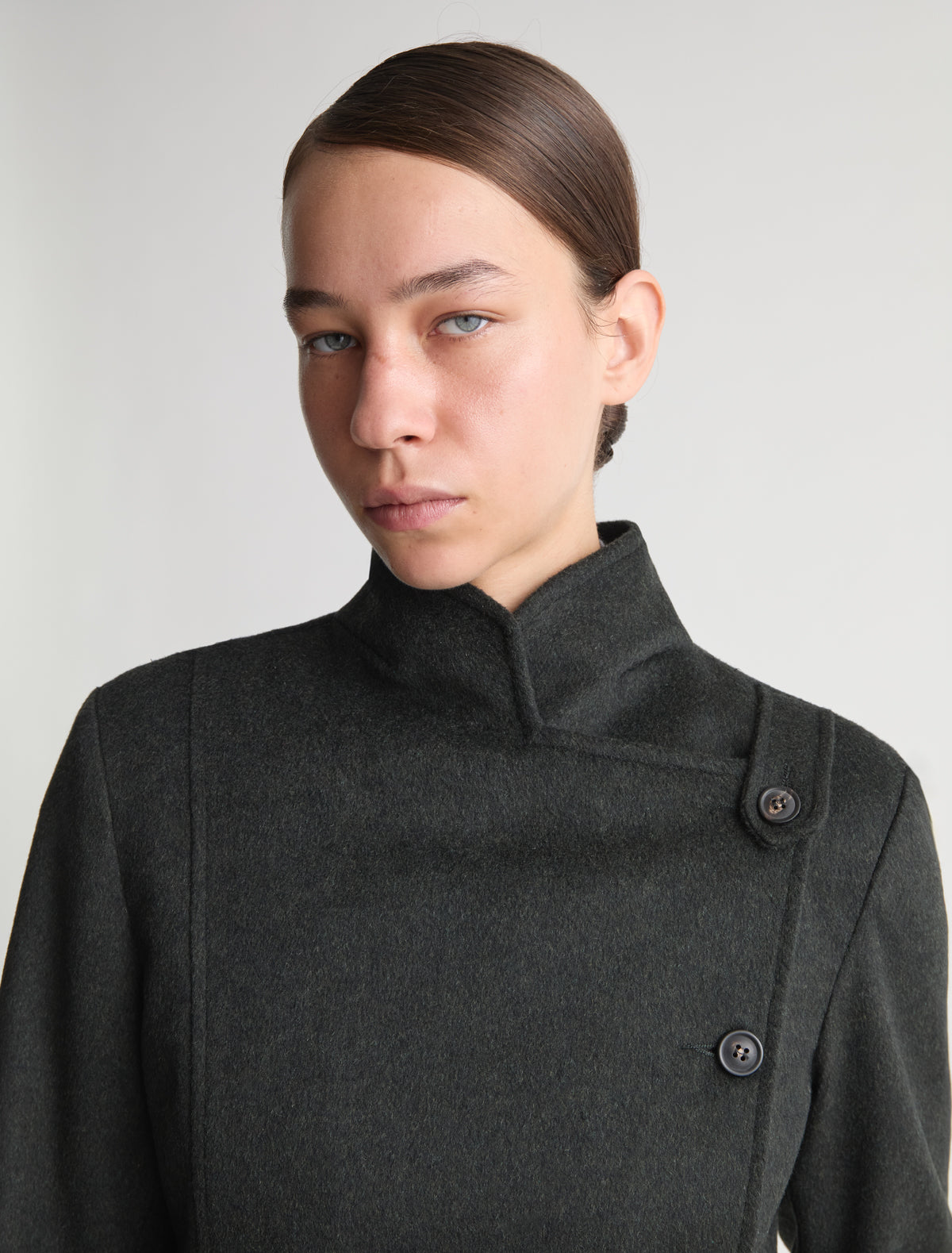 Yashi khaki oscuro