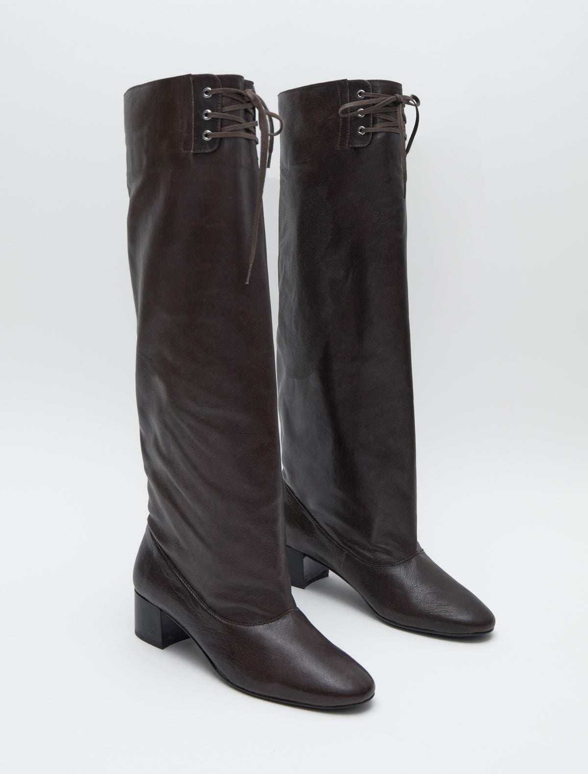 Victoria loose calf boot brown