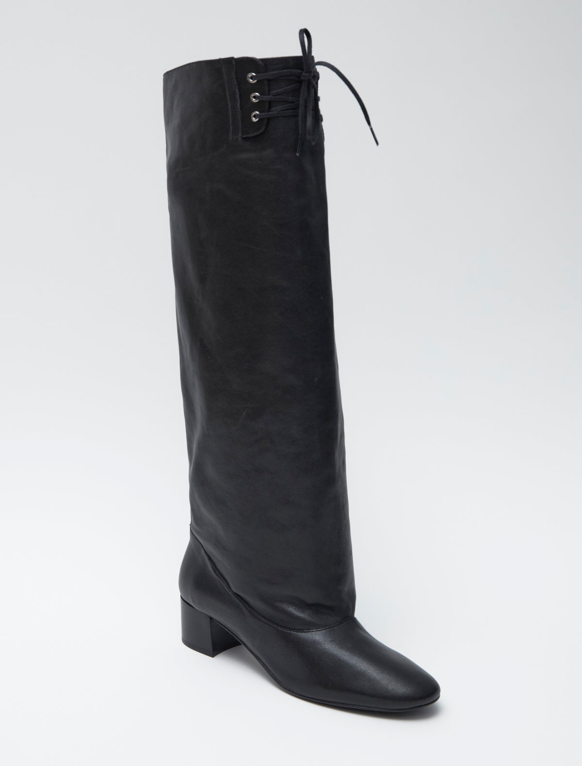 Victoria loose calf boot black