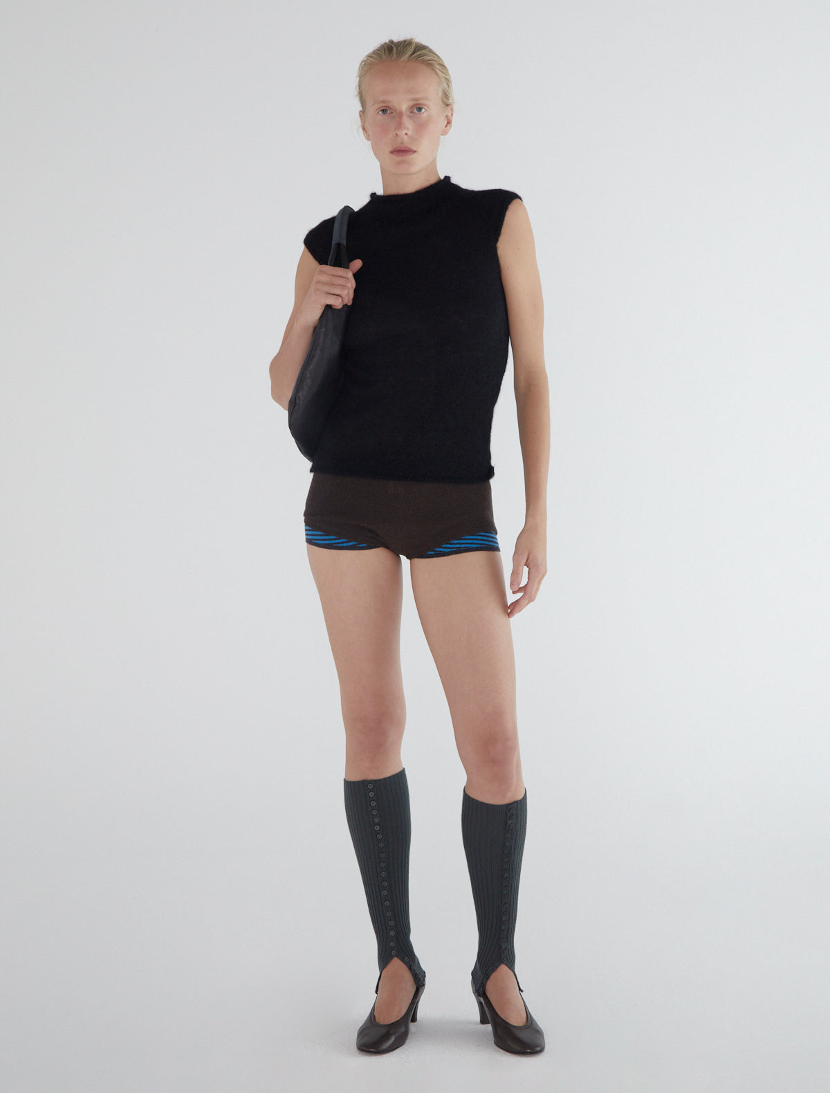 Prior knitted leg warmers buttons darkgreen