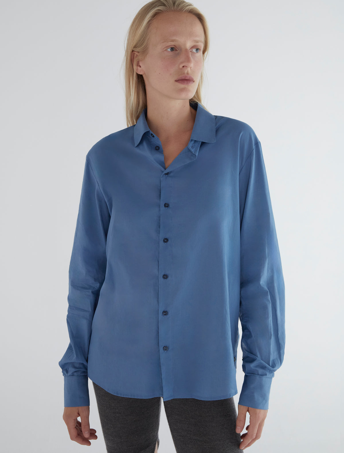 JULI-Azul Intenso – paloma wool