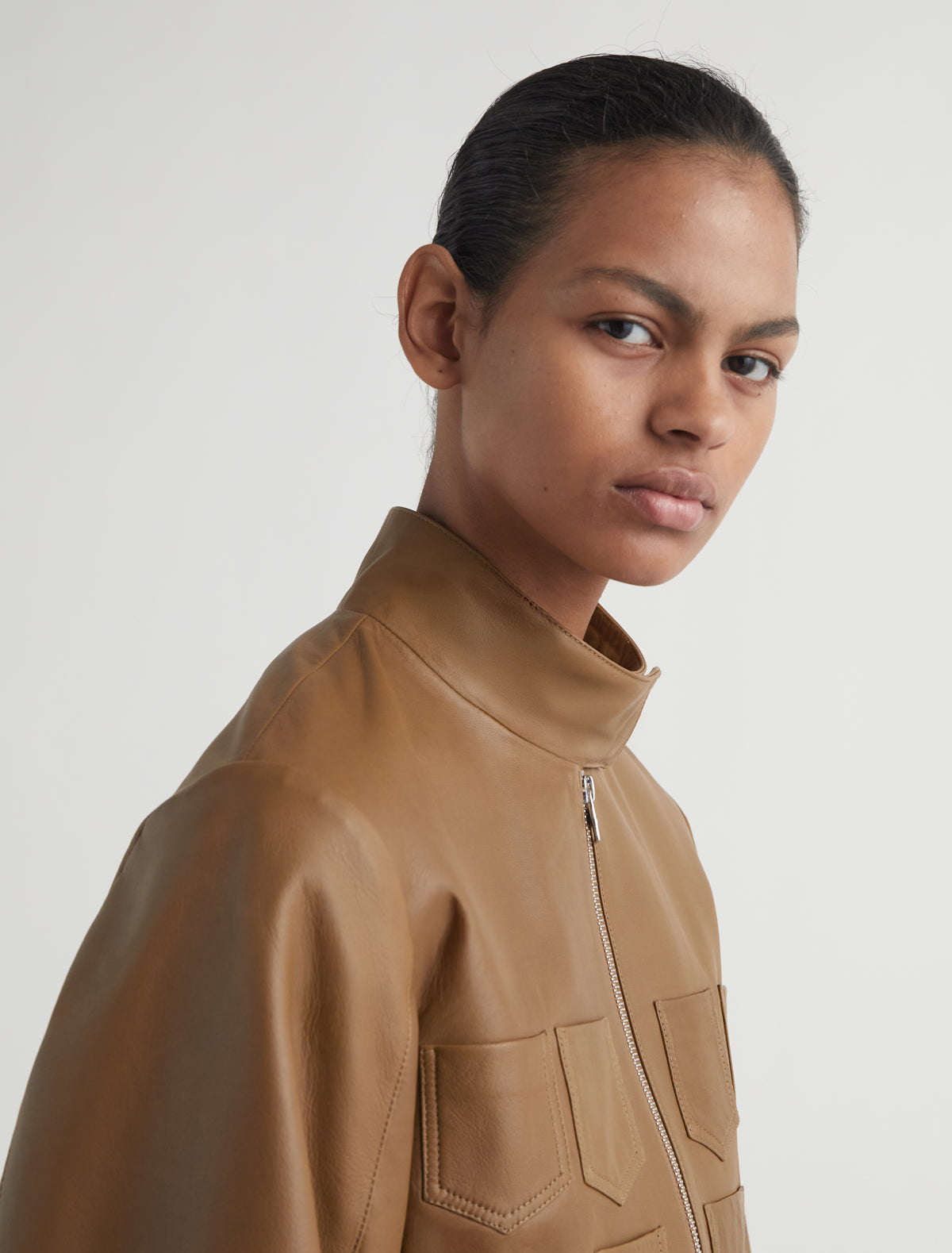 ALINE- Cropped length leather jacket with mini chest pockets