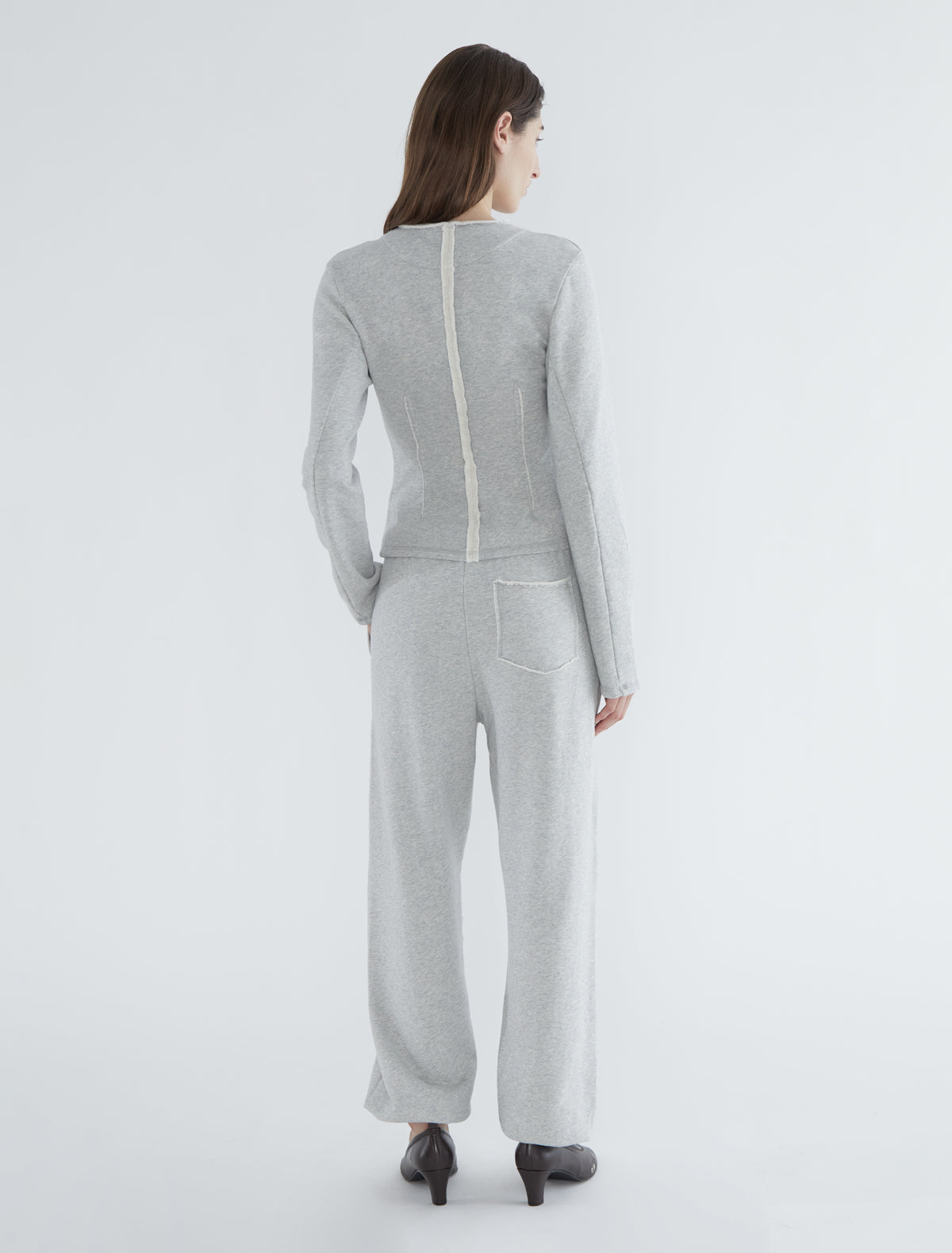 COOPER-Gris – paloma wool