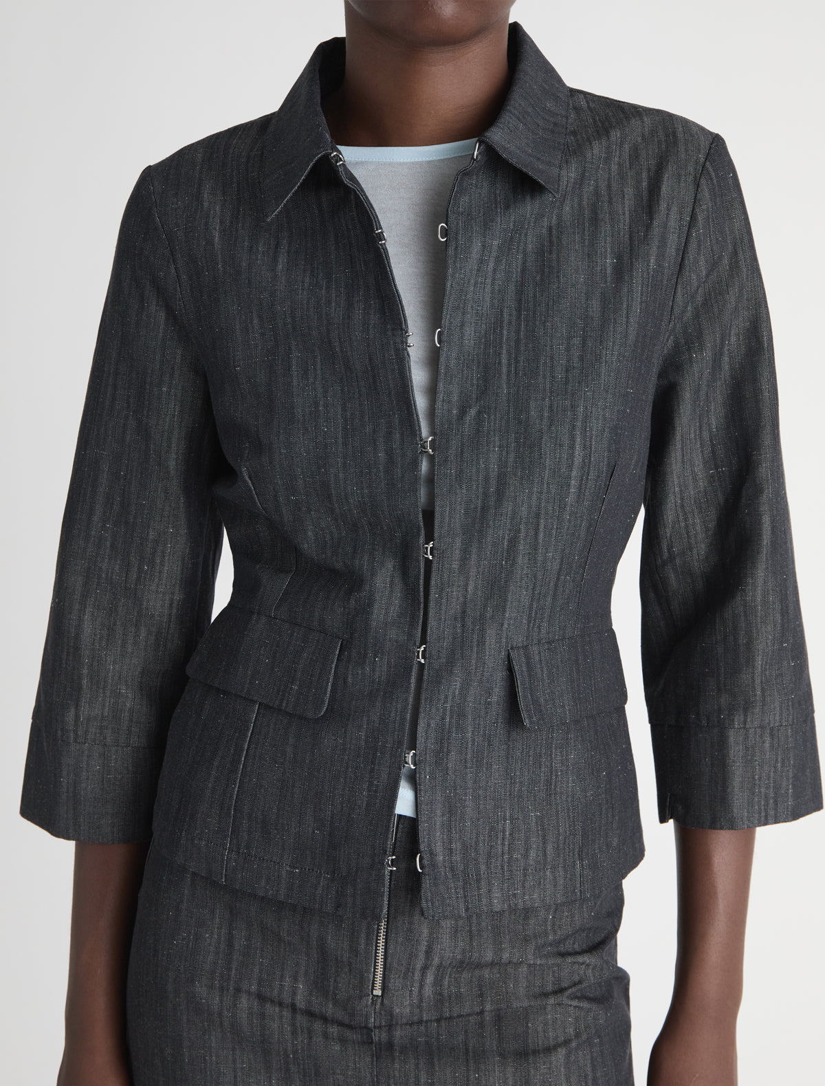VALEVA-Elbow-length sleeve denim jacket with metal hook closures