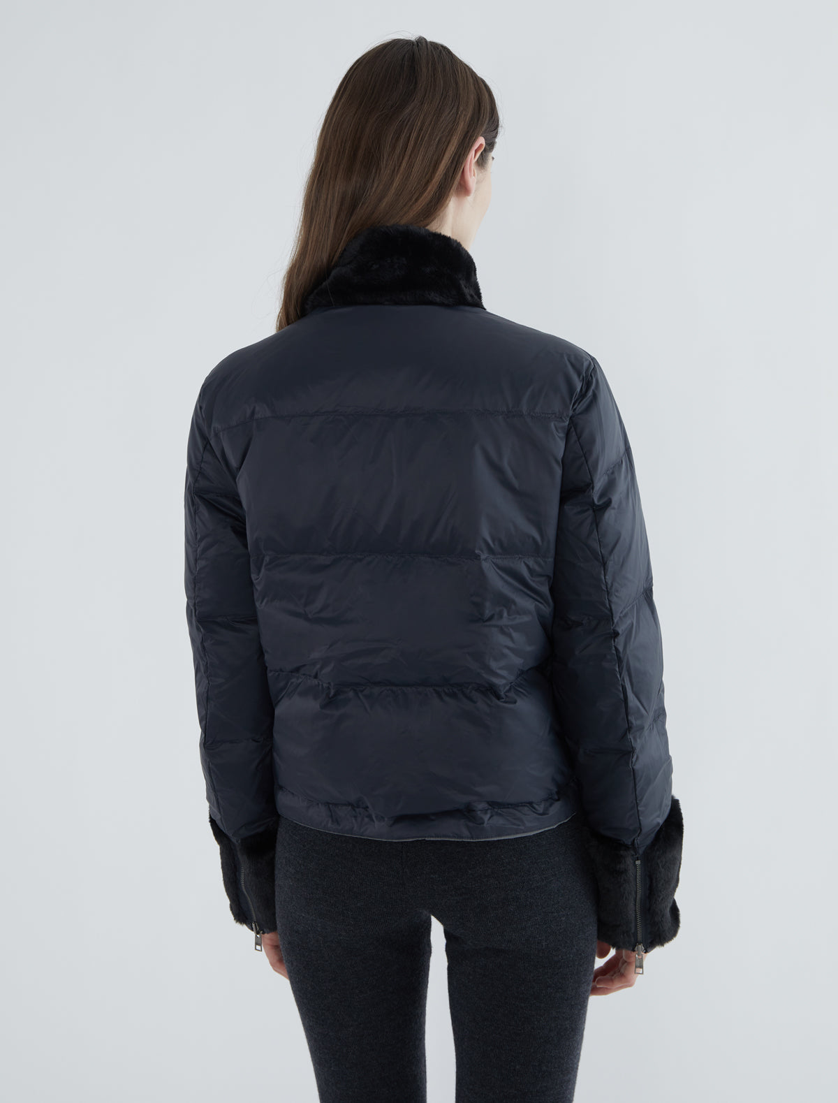 WOMBAT-Negro – paloma wool