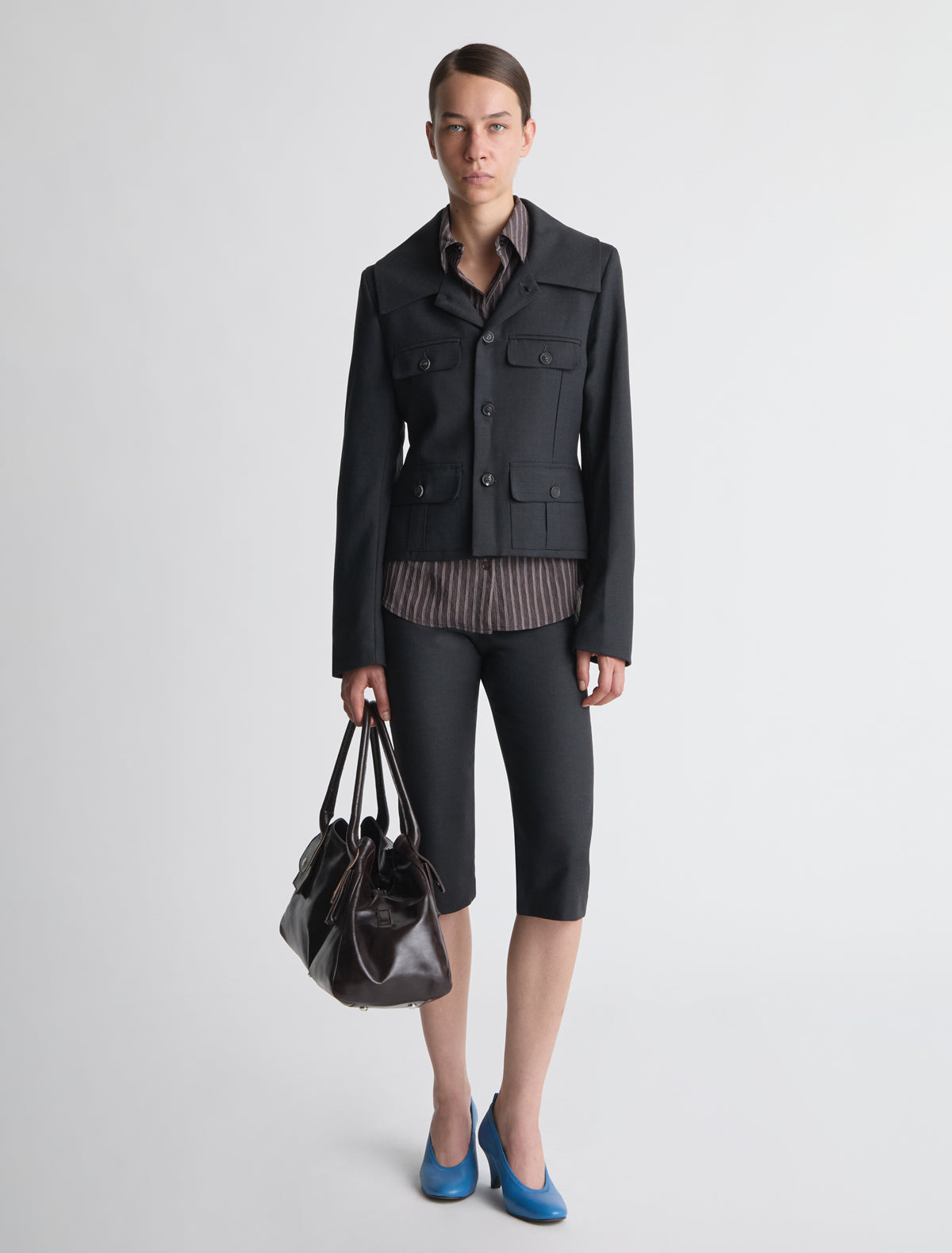 Zepel gris oscuro