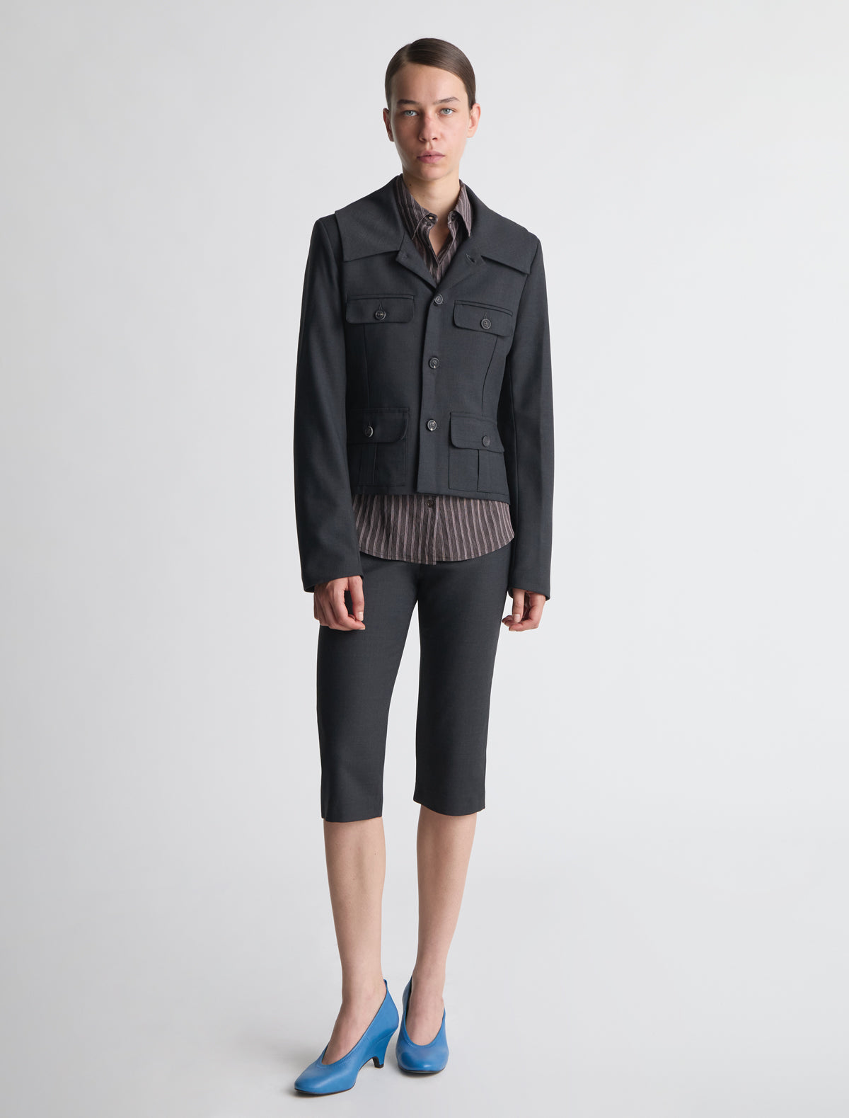 Zepel gris oscuro