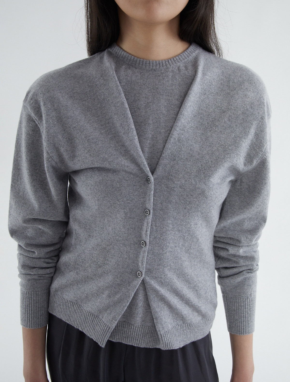 CLOR-Gris – paloma wool